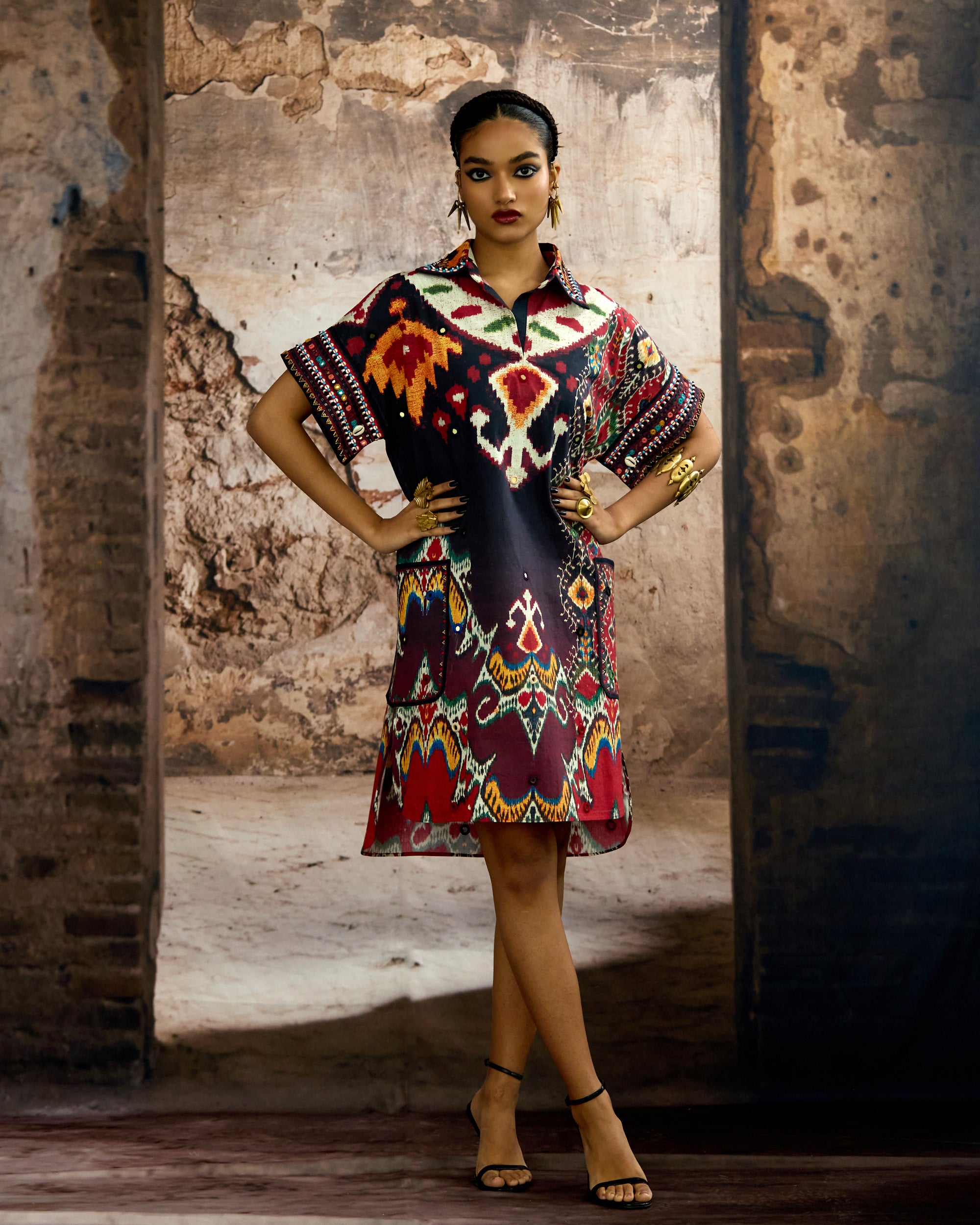Kasbah : Silvia - Black/Maroon