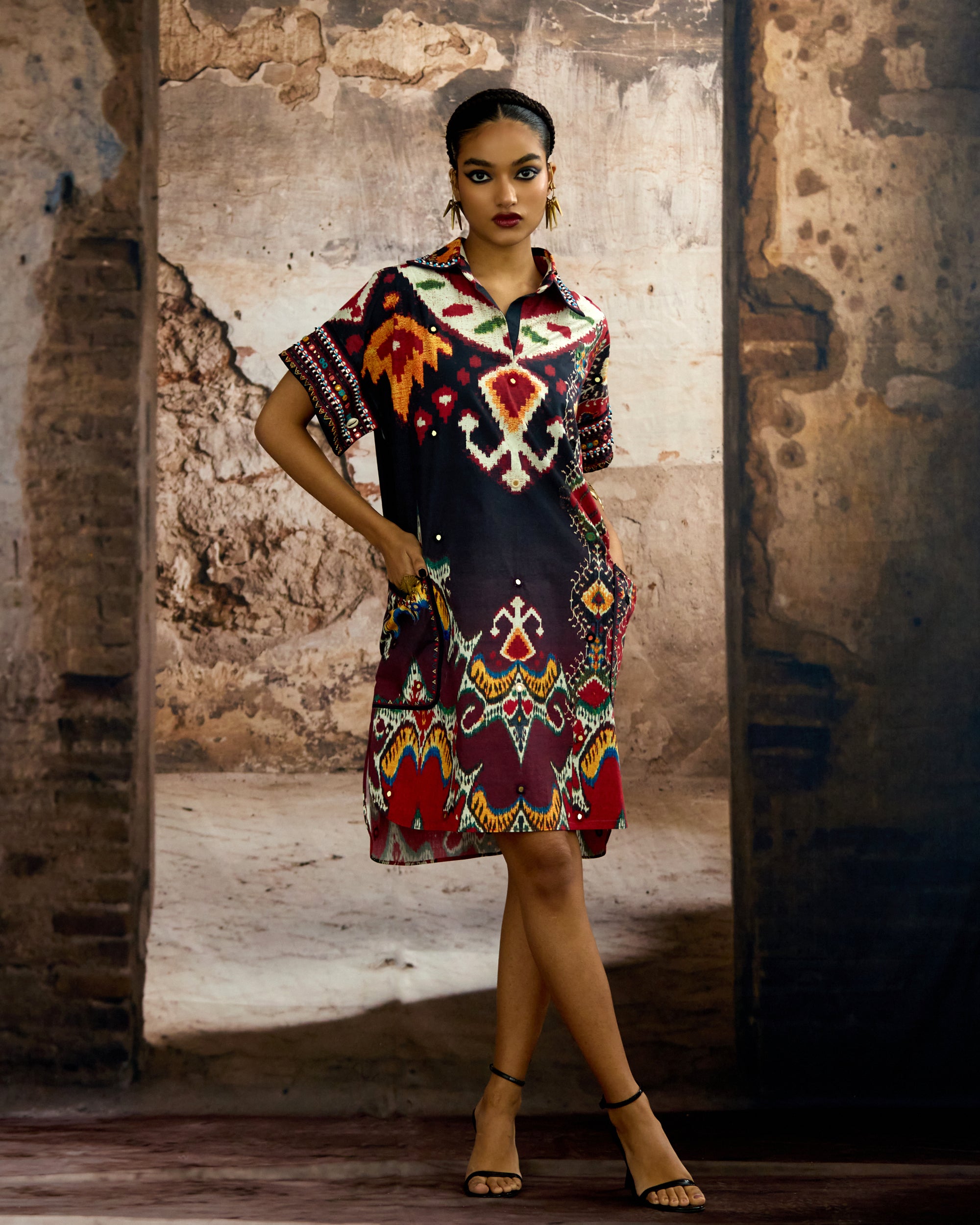 Kasbah : Silvia - Black/Maroon