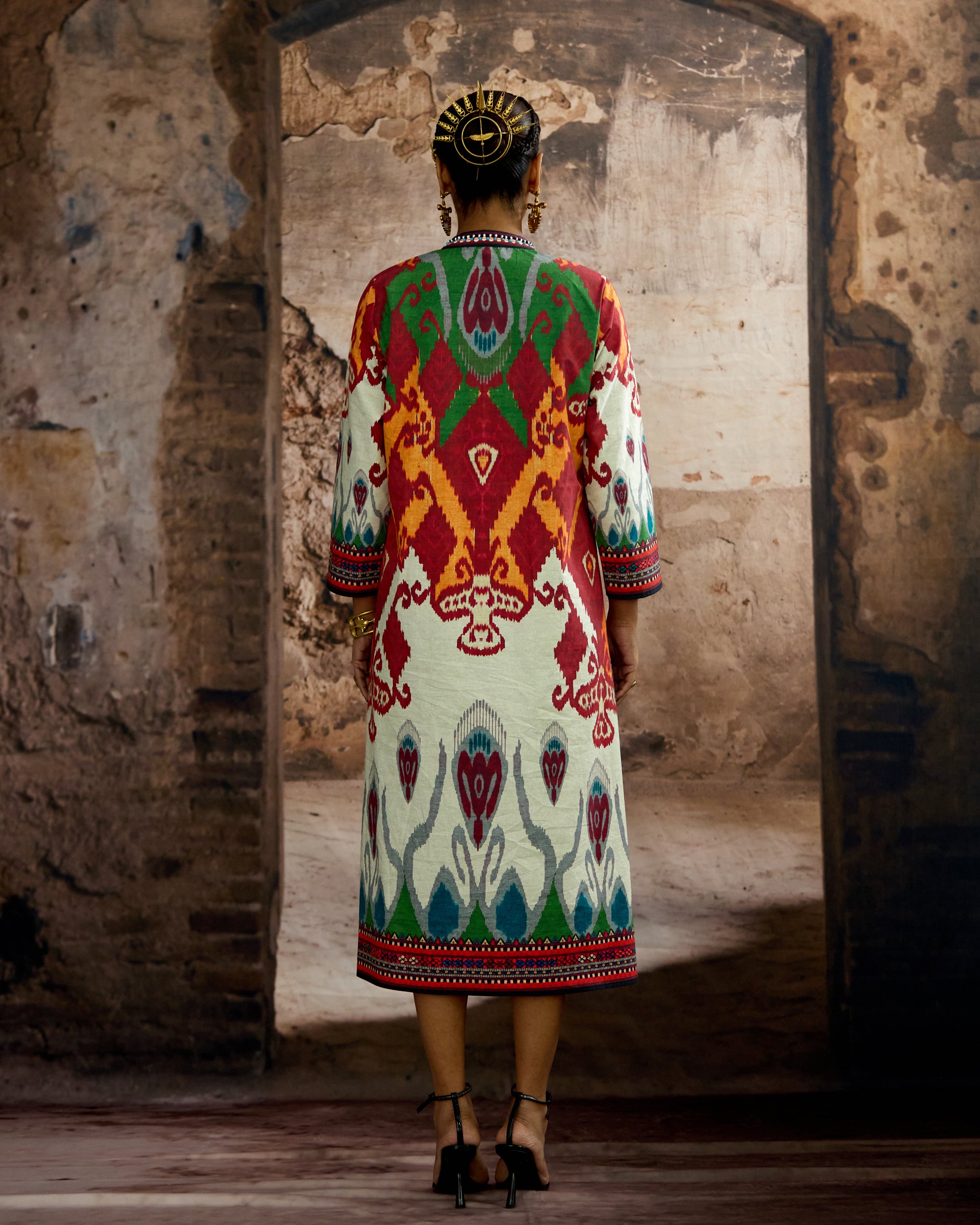 Kasbah : Ramneek - Eggshell/Red