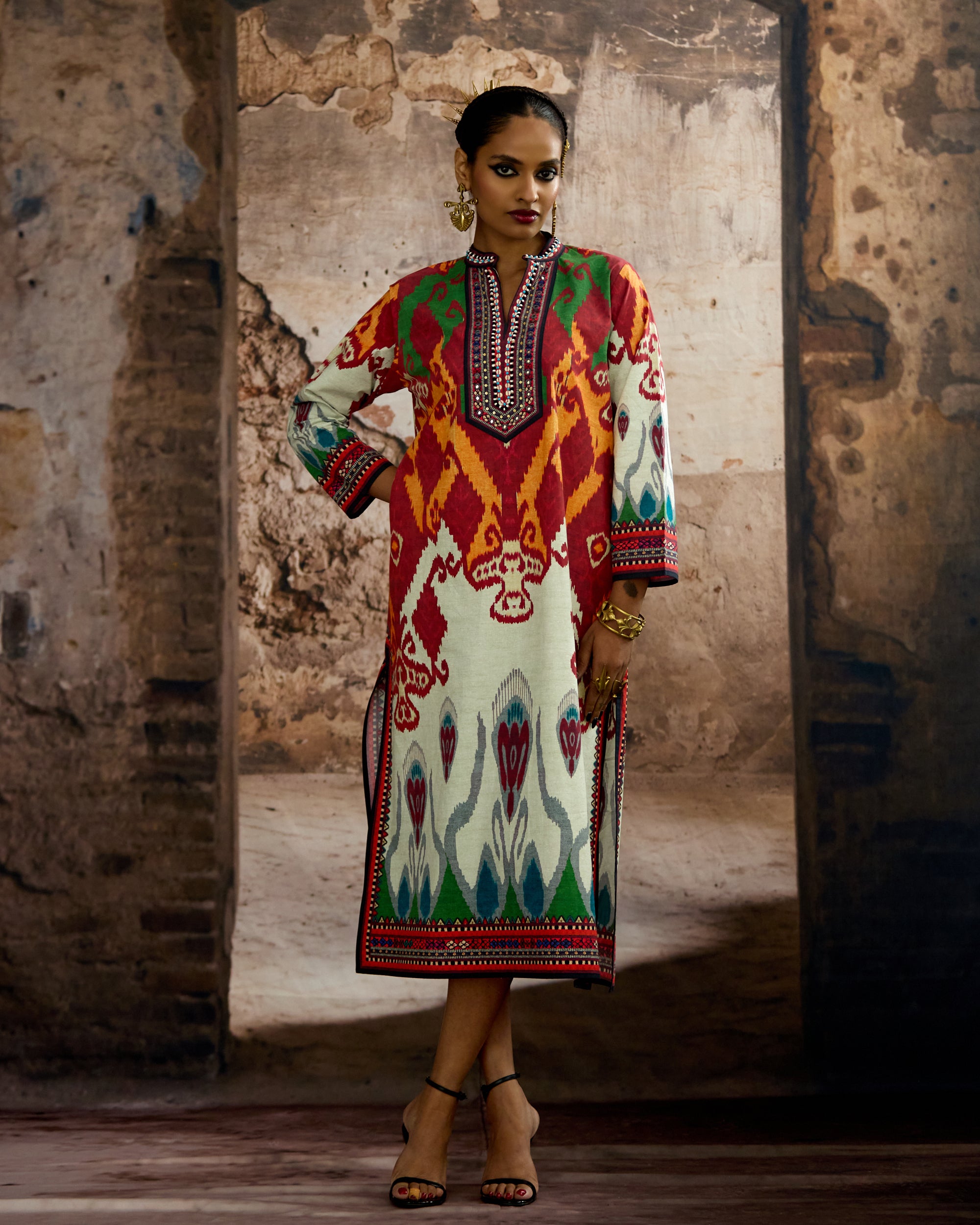 Kasbah : Ramneek - Eggshell/Red