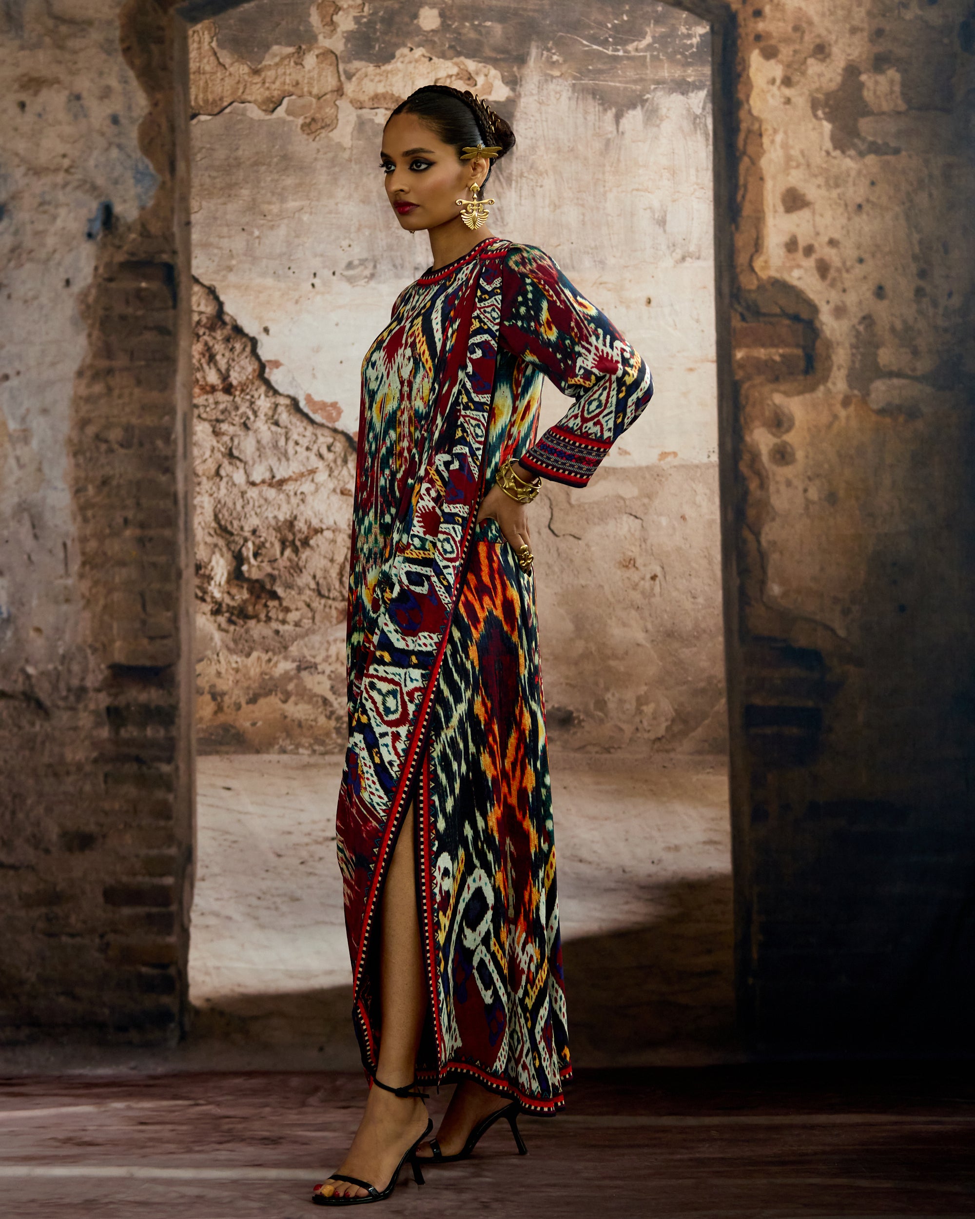 Kasbah : Vishakha - Maroon/Multi