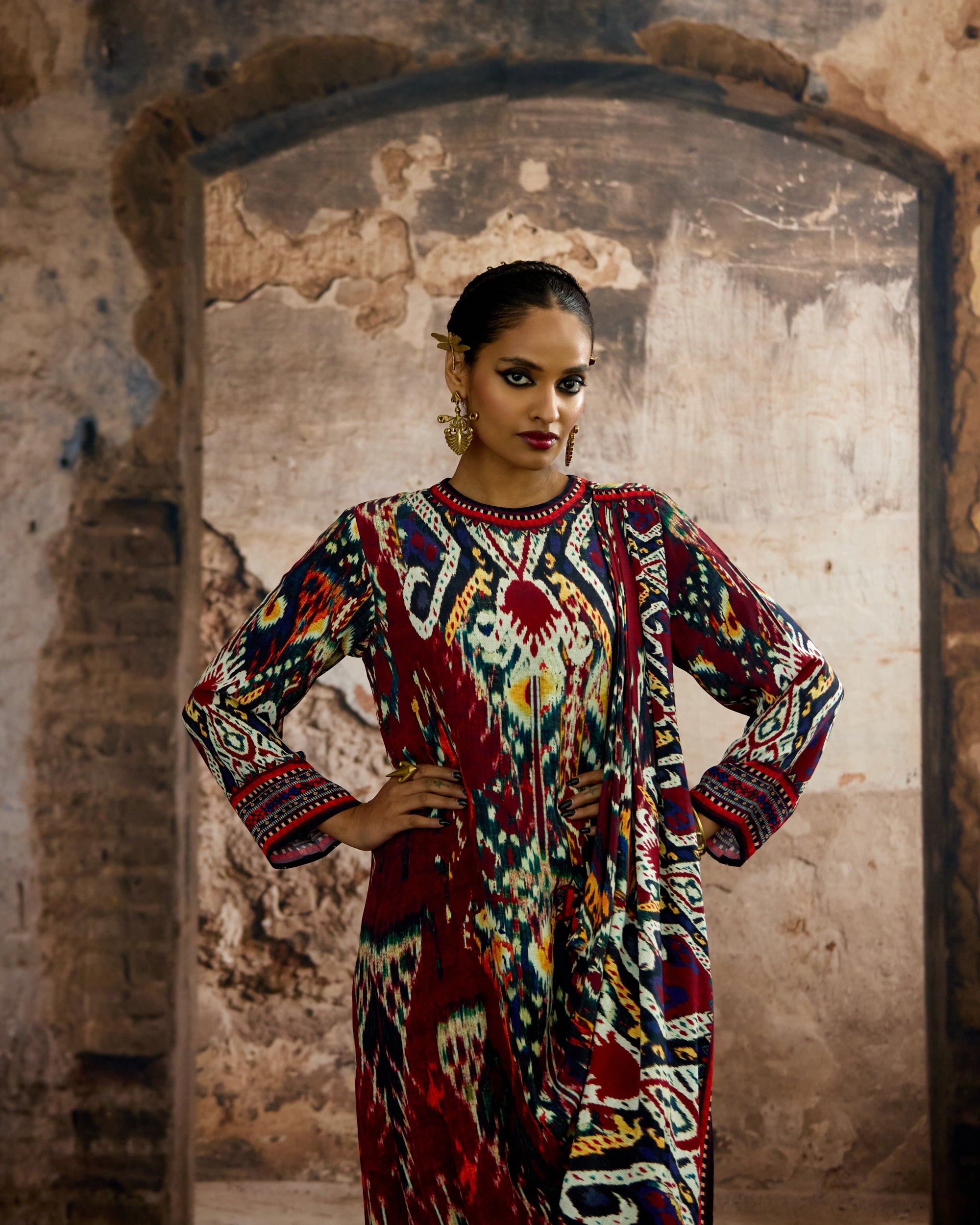 Kasbah : Vishakha - Maroon/Multi