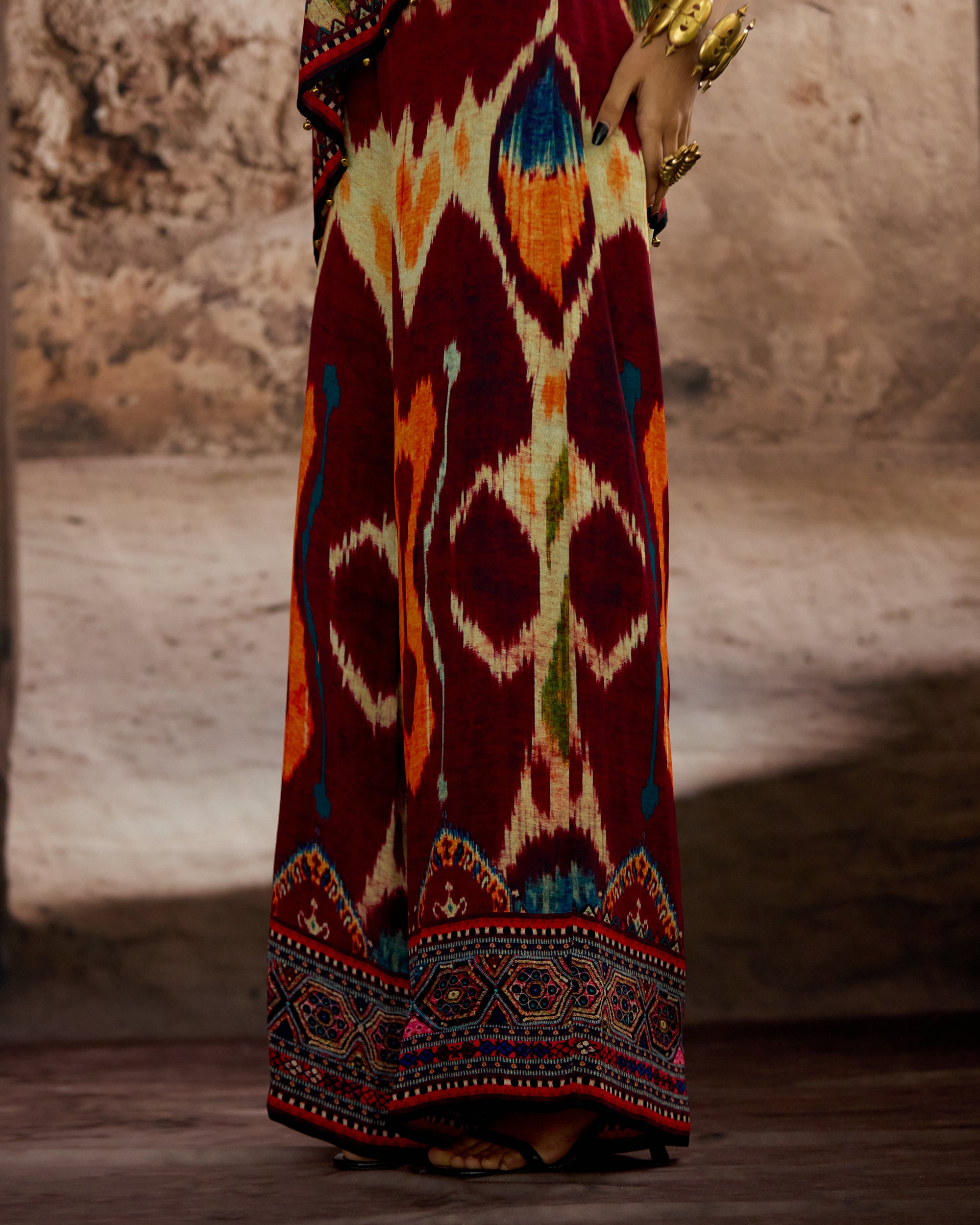 Kasbah : Hazel - Maroon/Multi