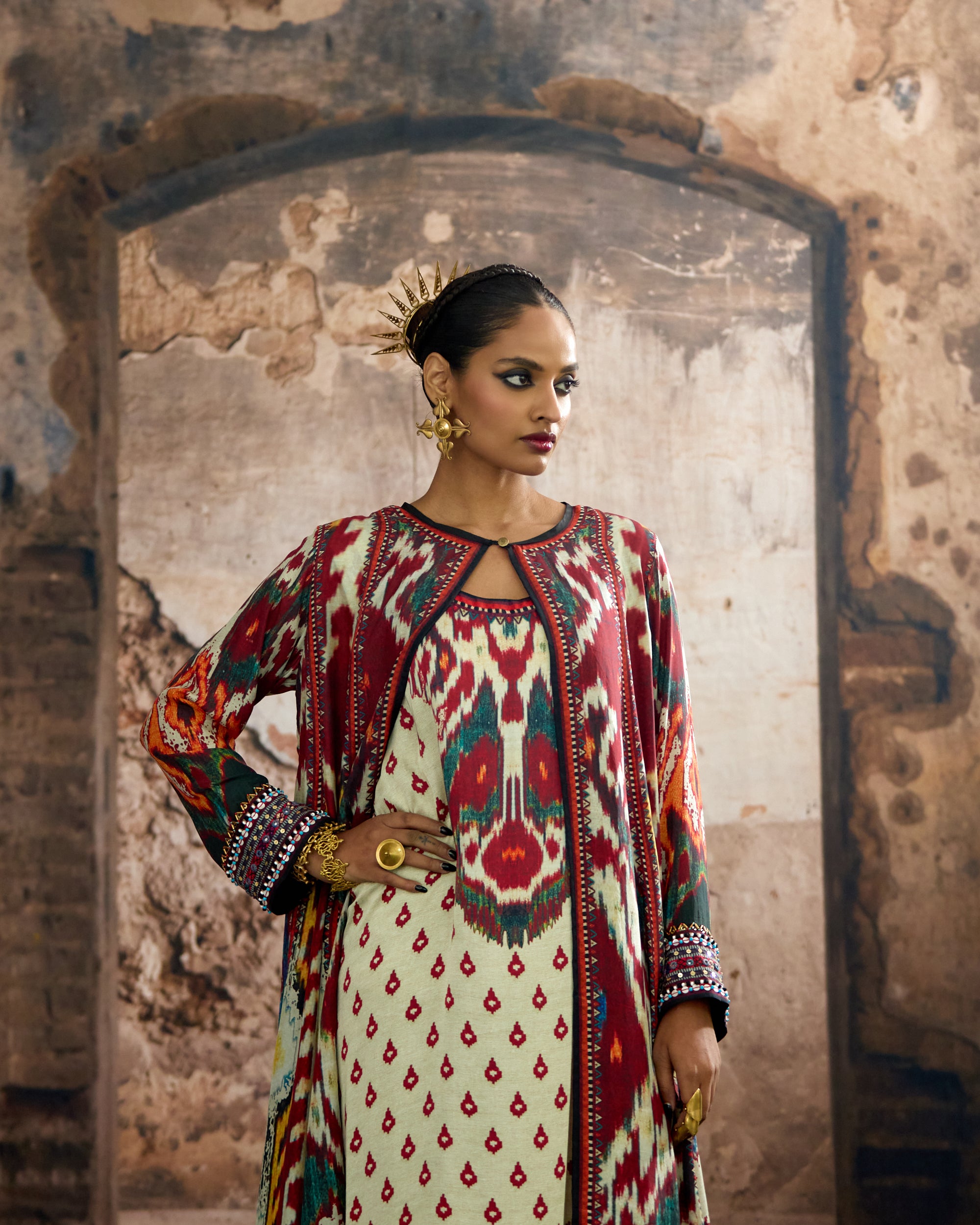 Kasbah : Aziza - Beige/Maroon