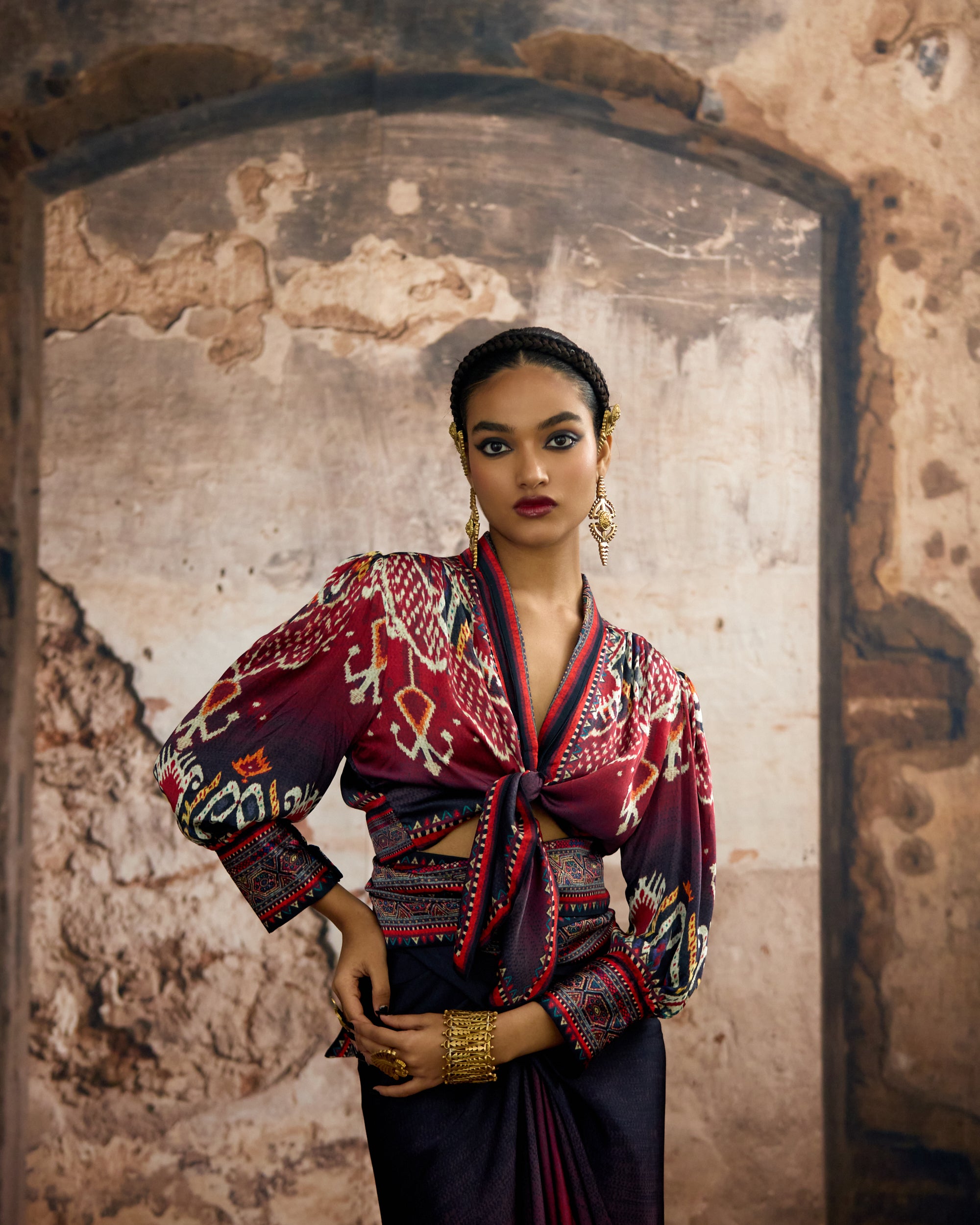 Kasbah : Rubali/Indonesia - Black/Maroon