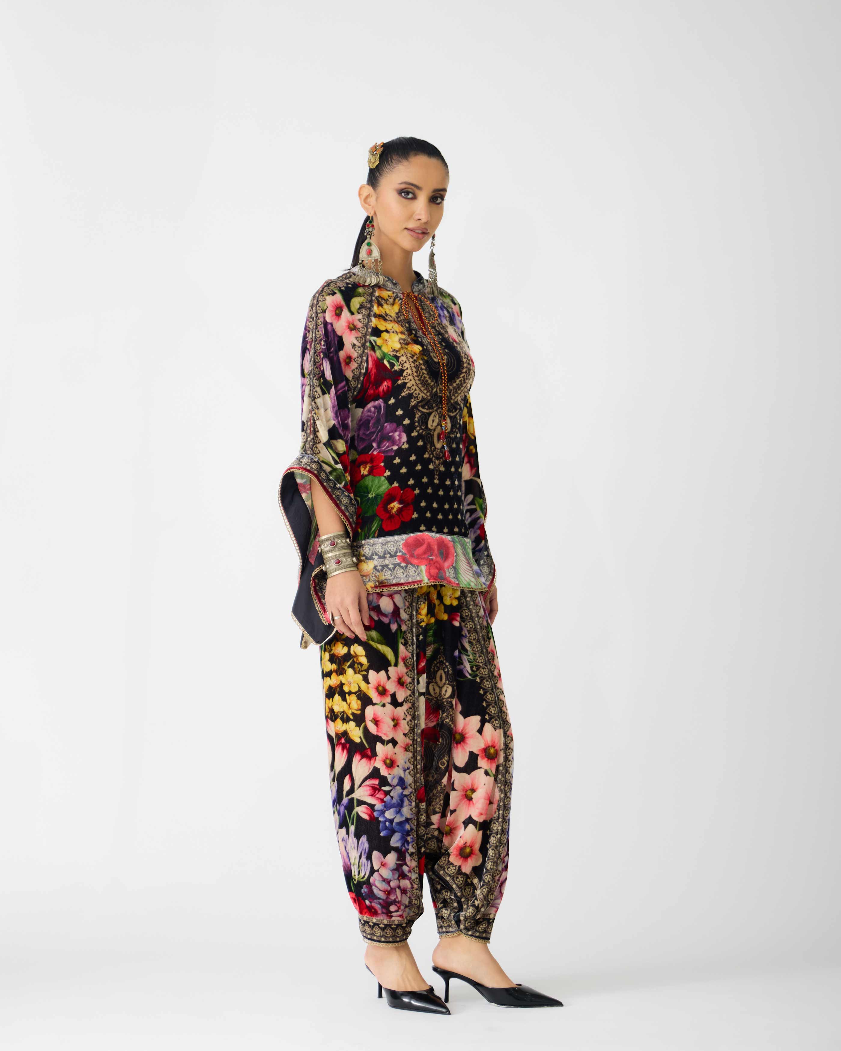 Zubaida : Ramona/Sonth - Black