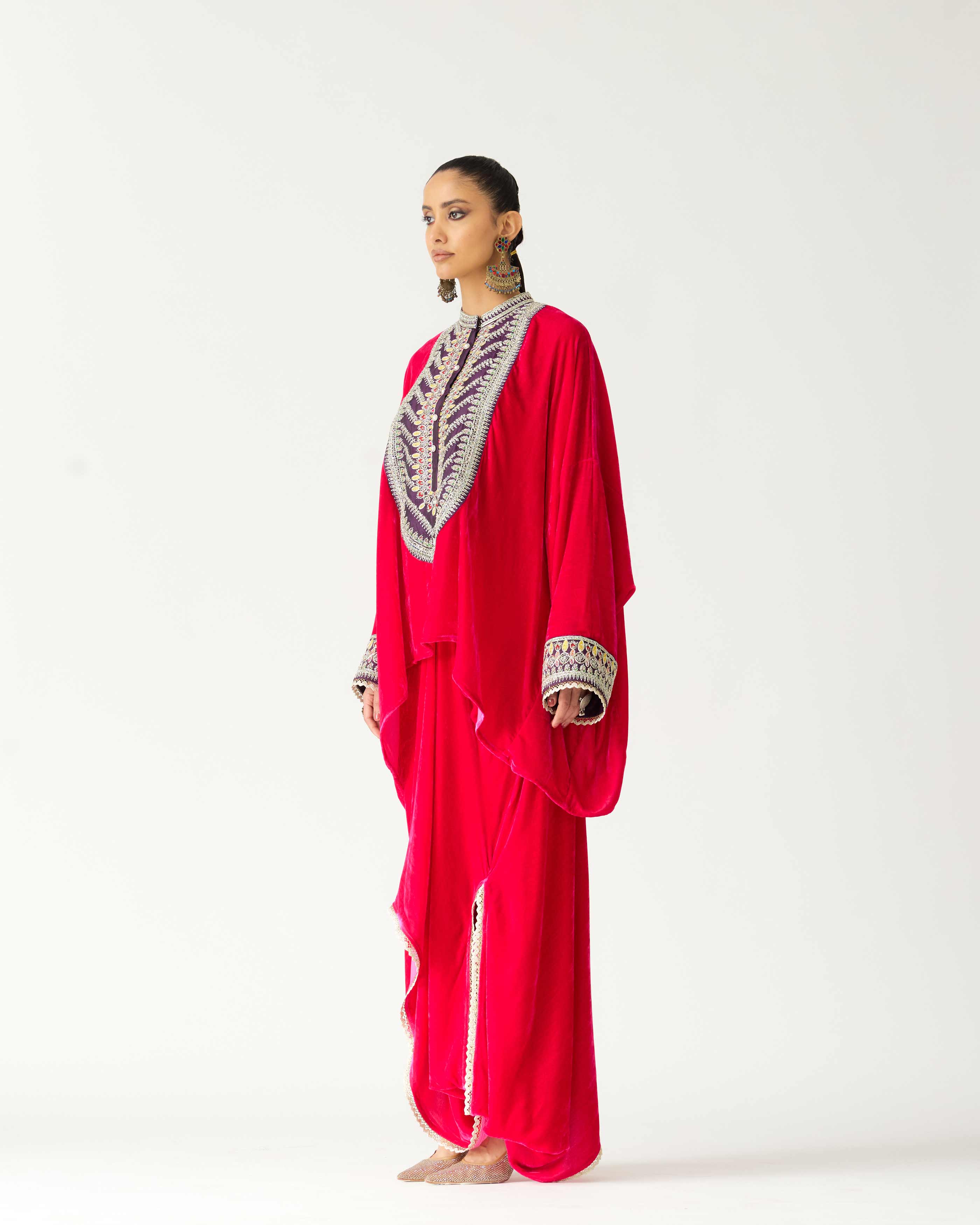 Zubaida : Insha - Hot Pink