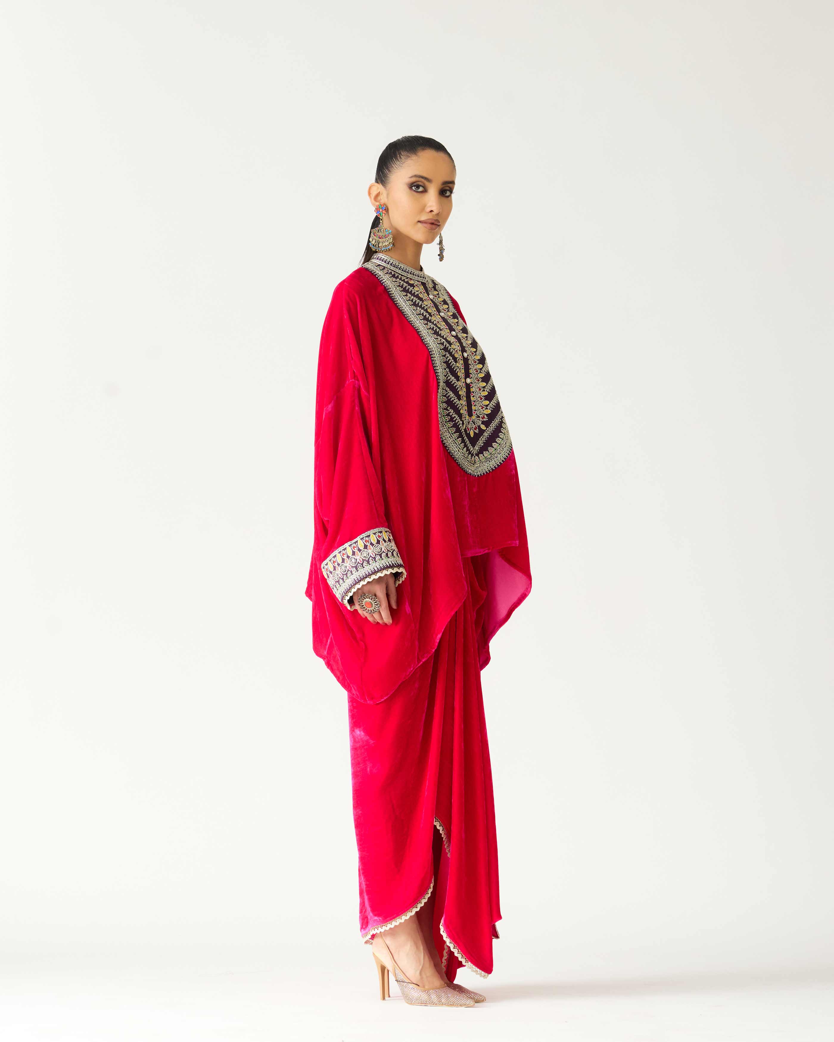 Zubaida : Insha - Hot Pink
