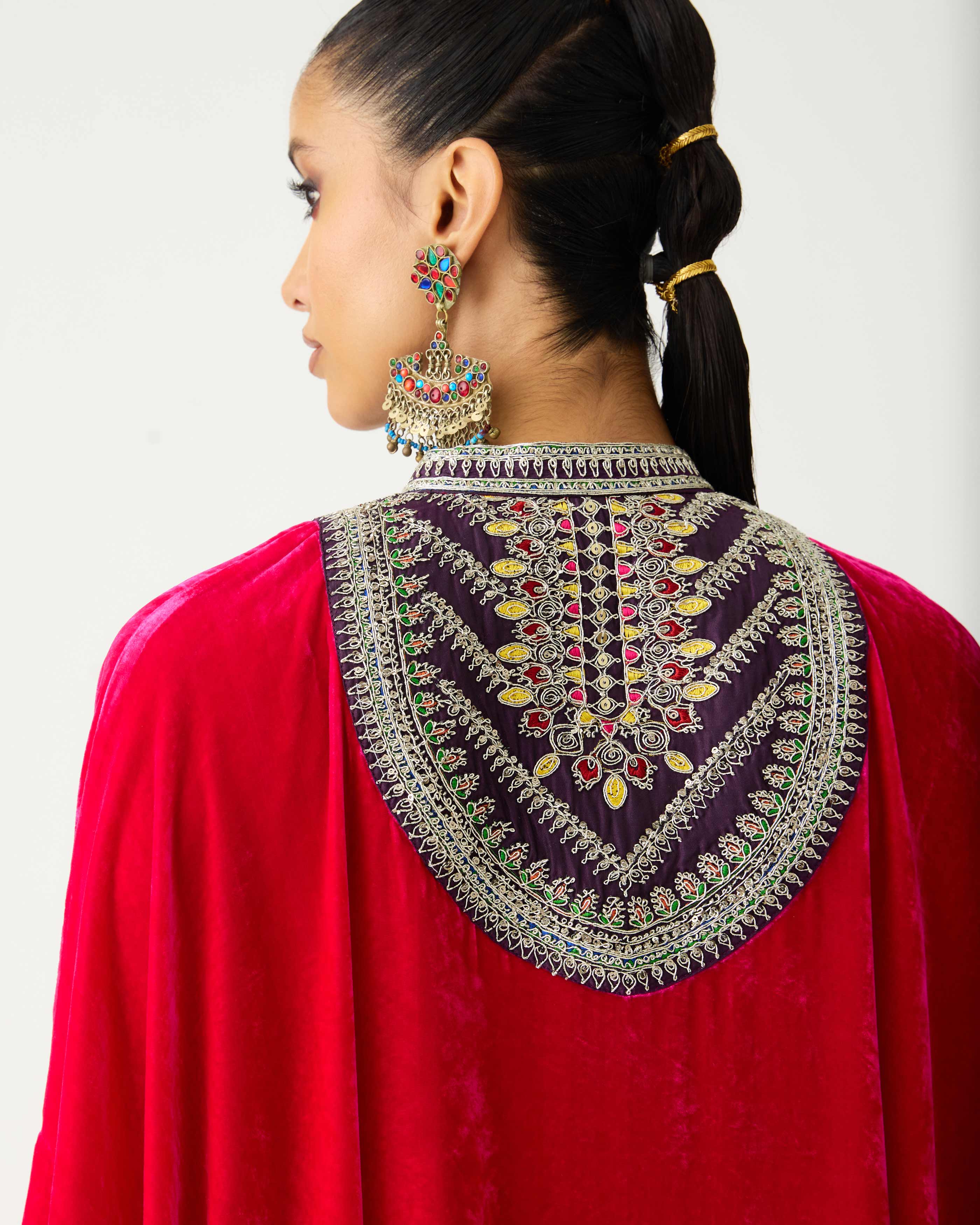 Zubaida : Insha - Hot Pink