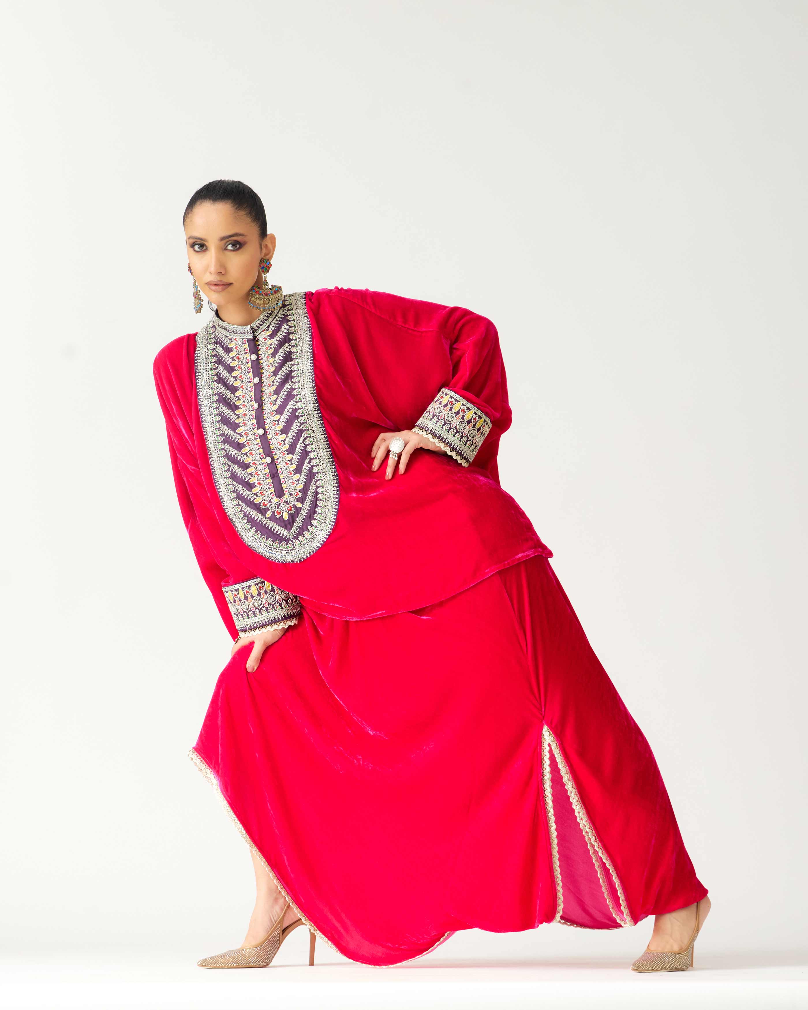 Zubaida : Insha - Hot Pink