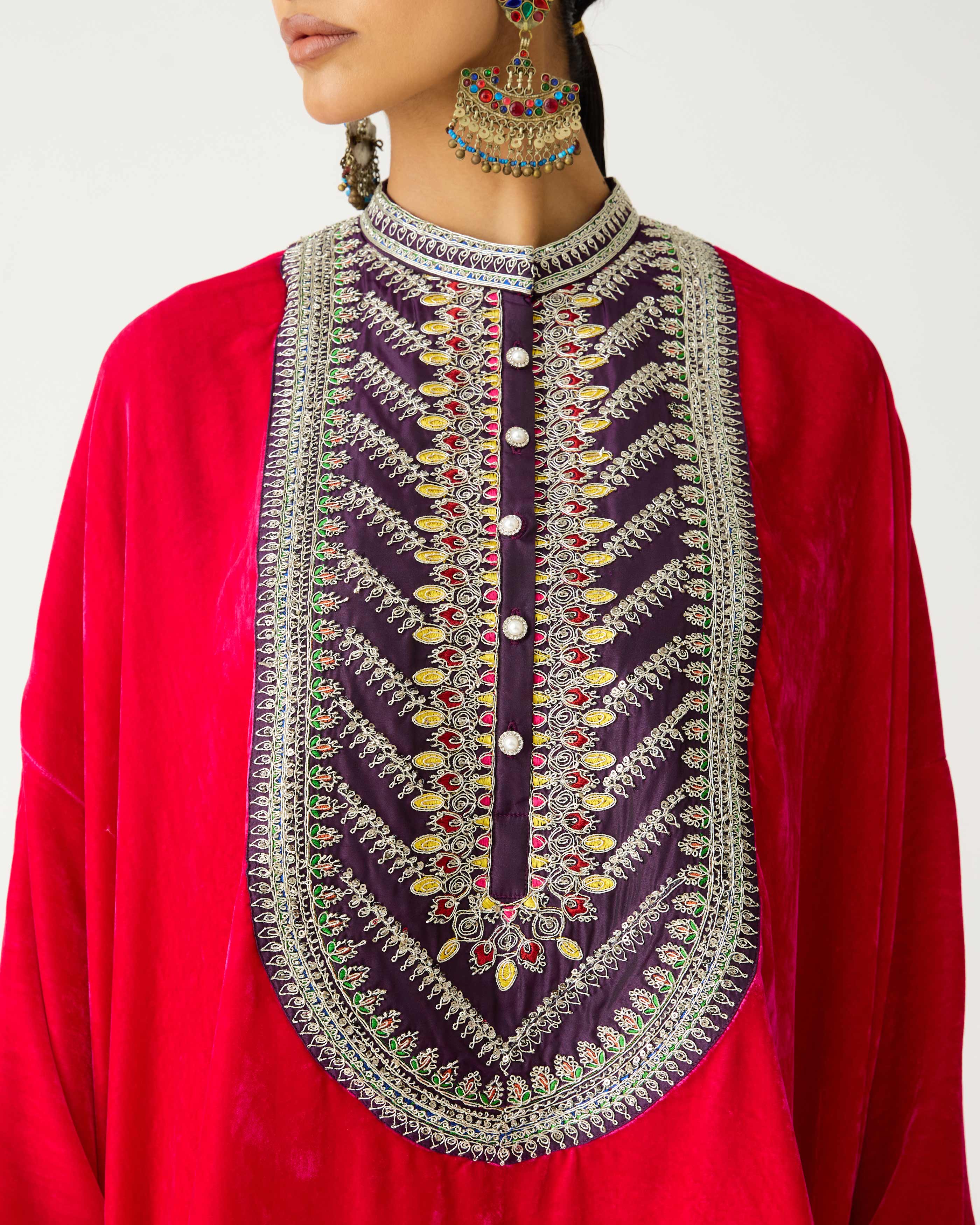 Zubaida : Insha - Hot Pink