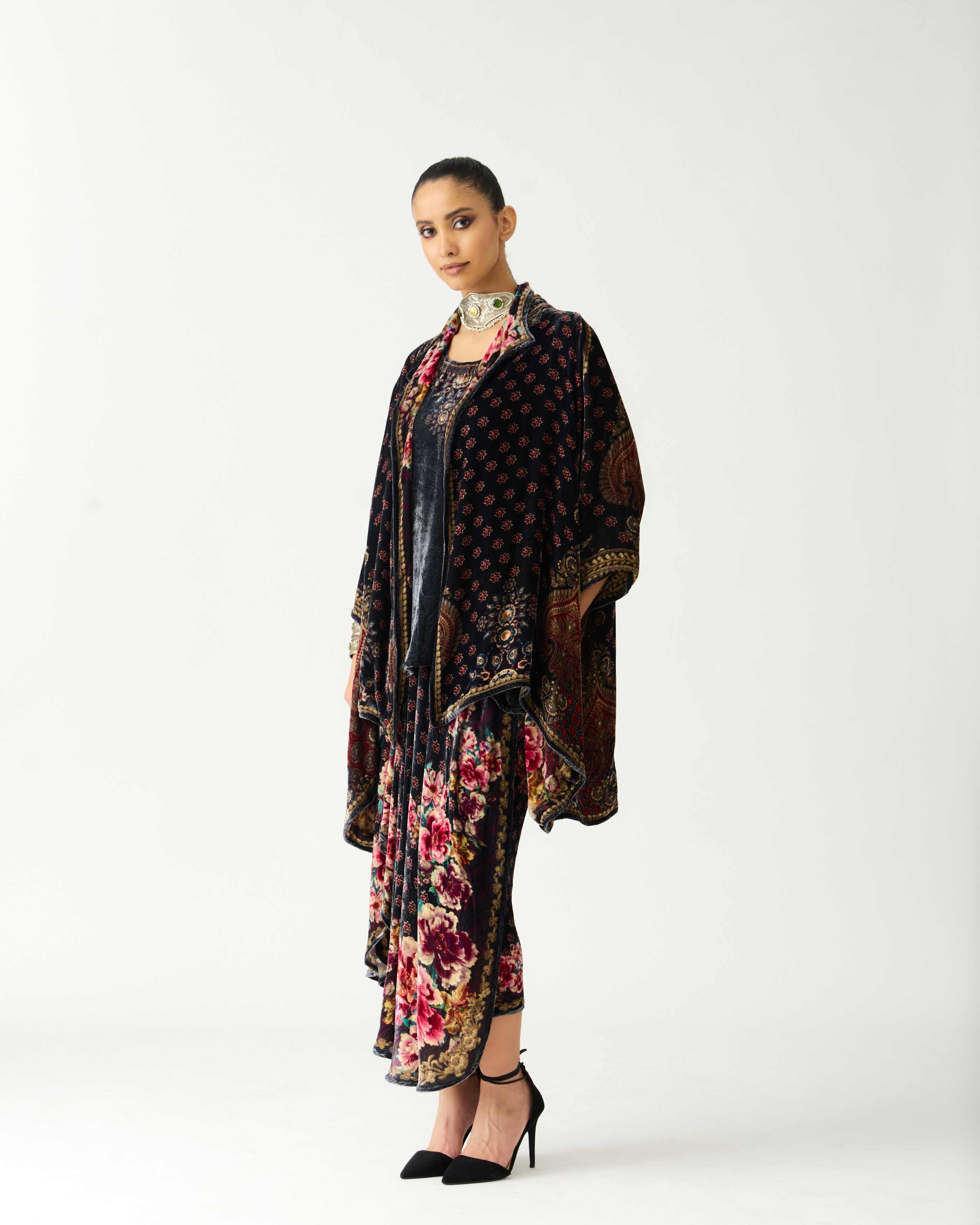Zubaida : Adhira/Chandice - Black