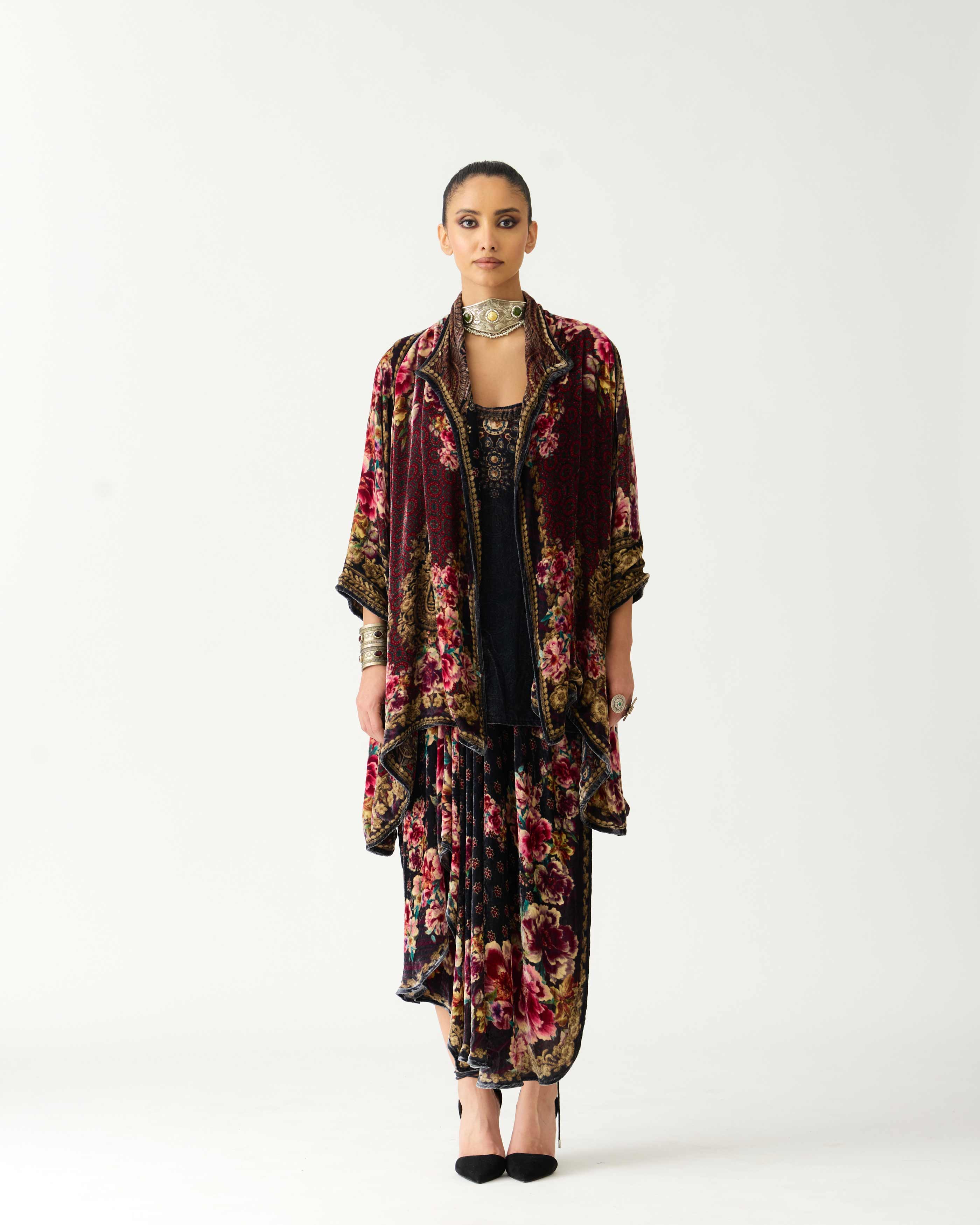 Zubaida : Adhira/Chandice - Black