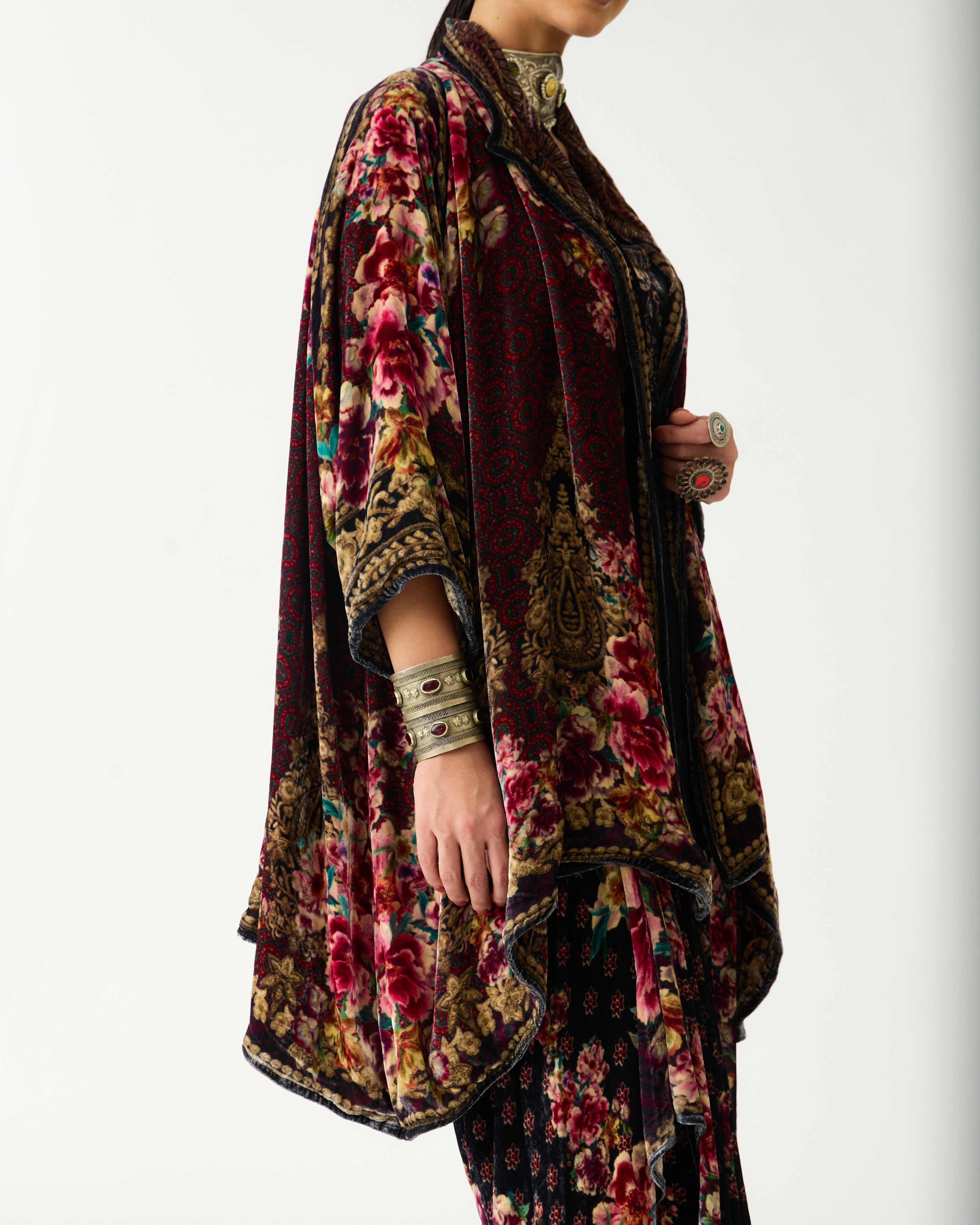 Zubaida : Adhira/Chandice - Black