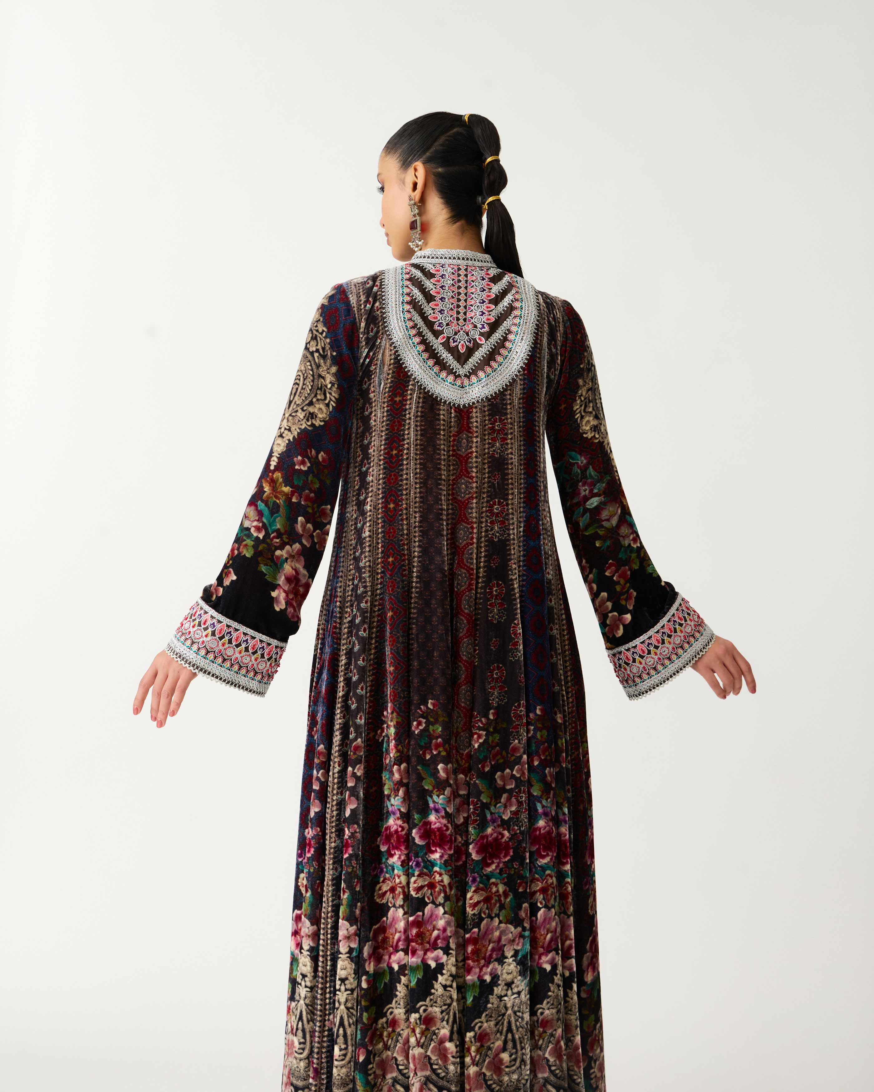 Zubaida : Adisha - BlackBerry