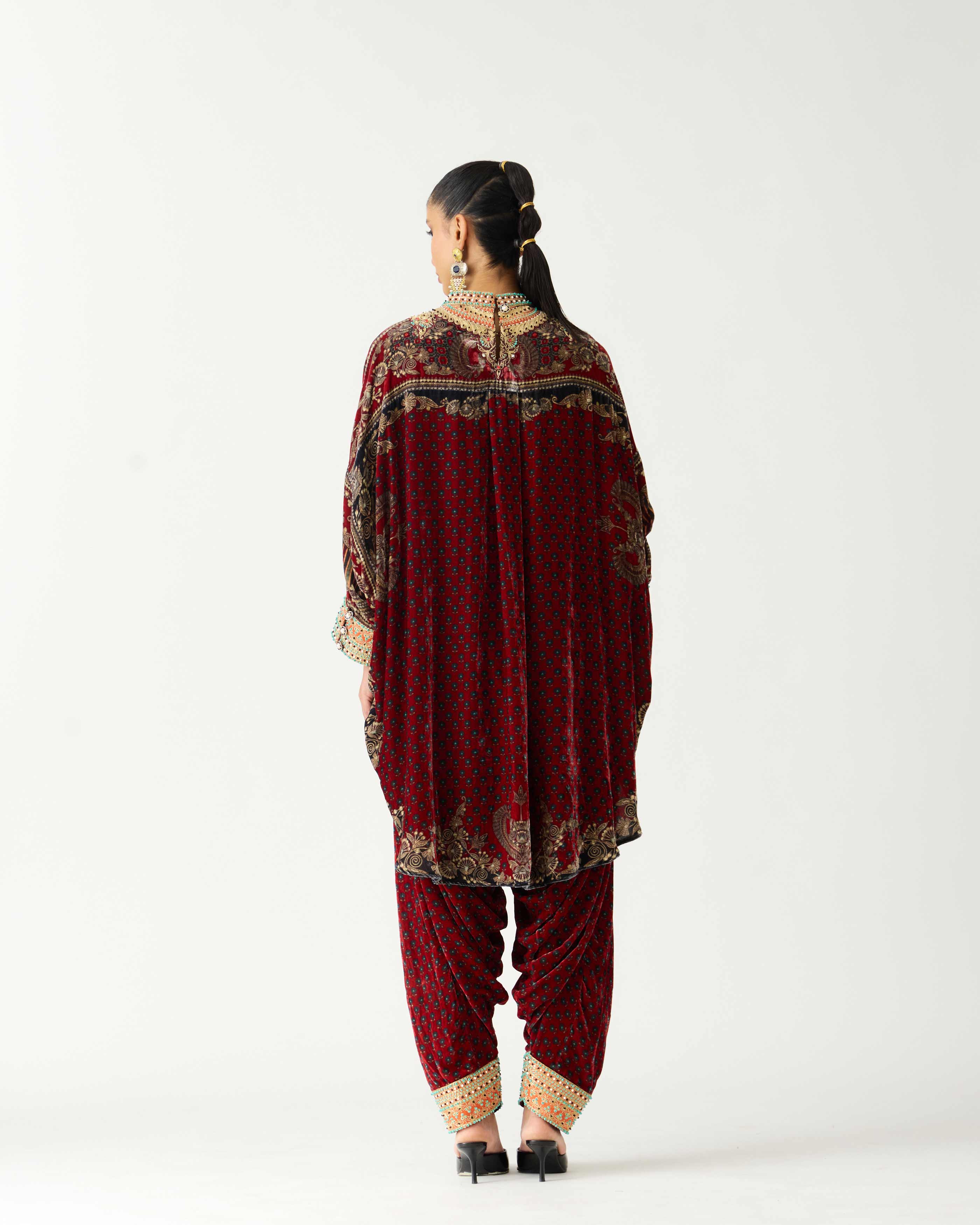 Zubaida : Mabel - Rust