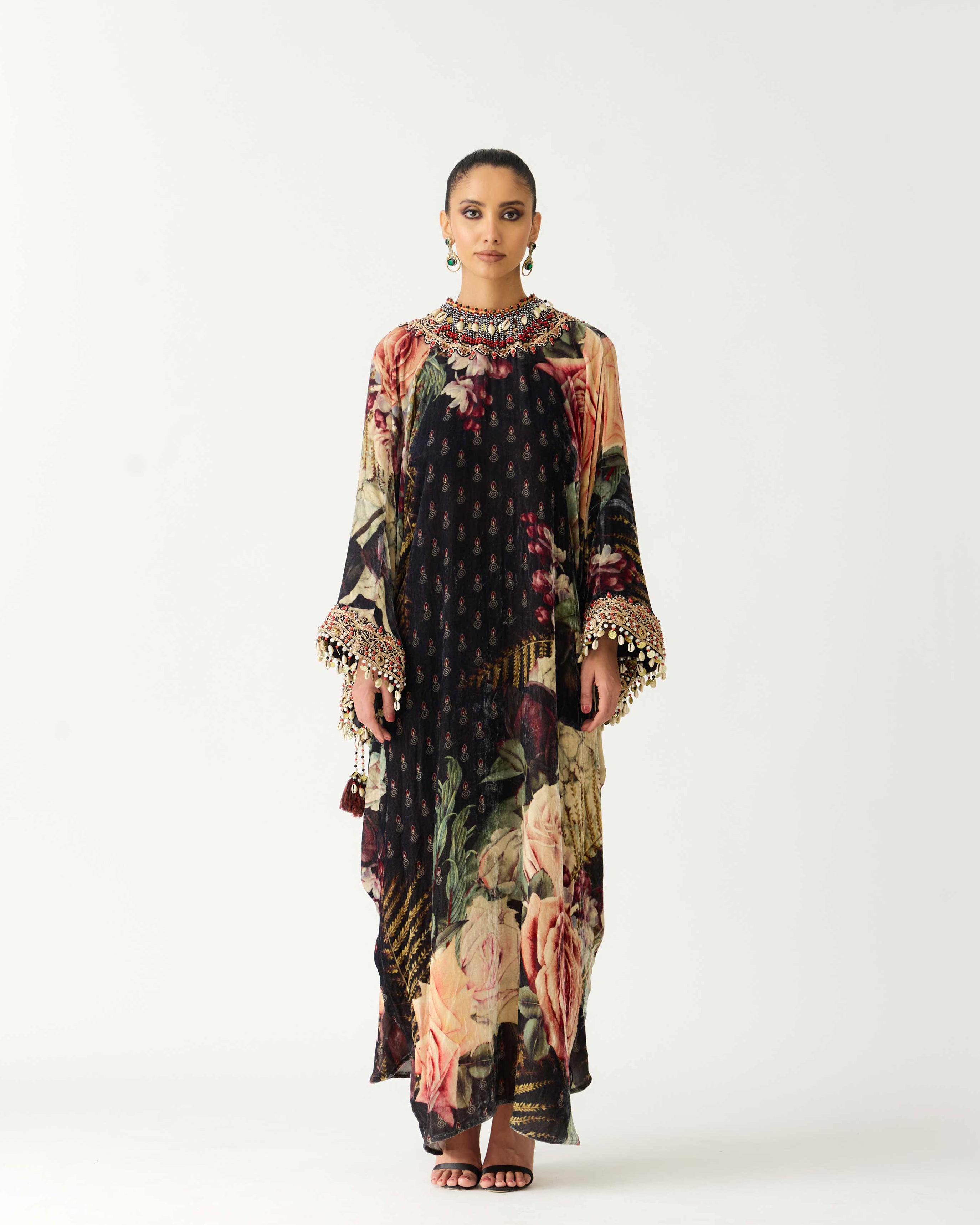 Zubaida : Bambi - Black