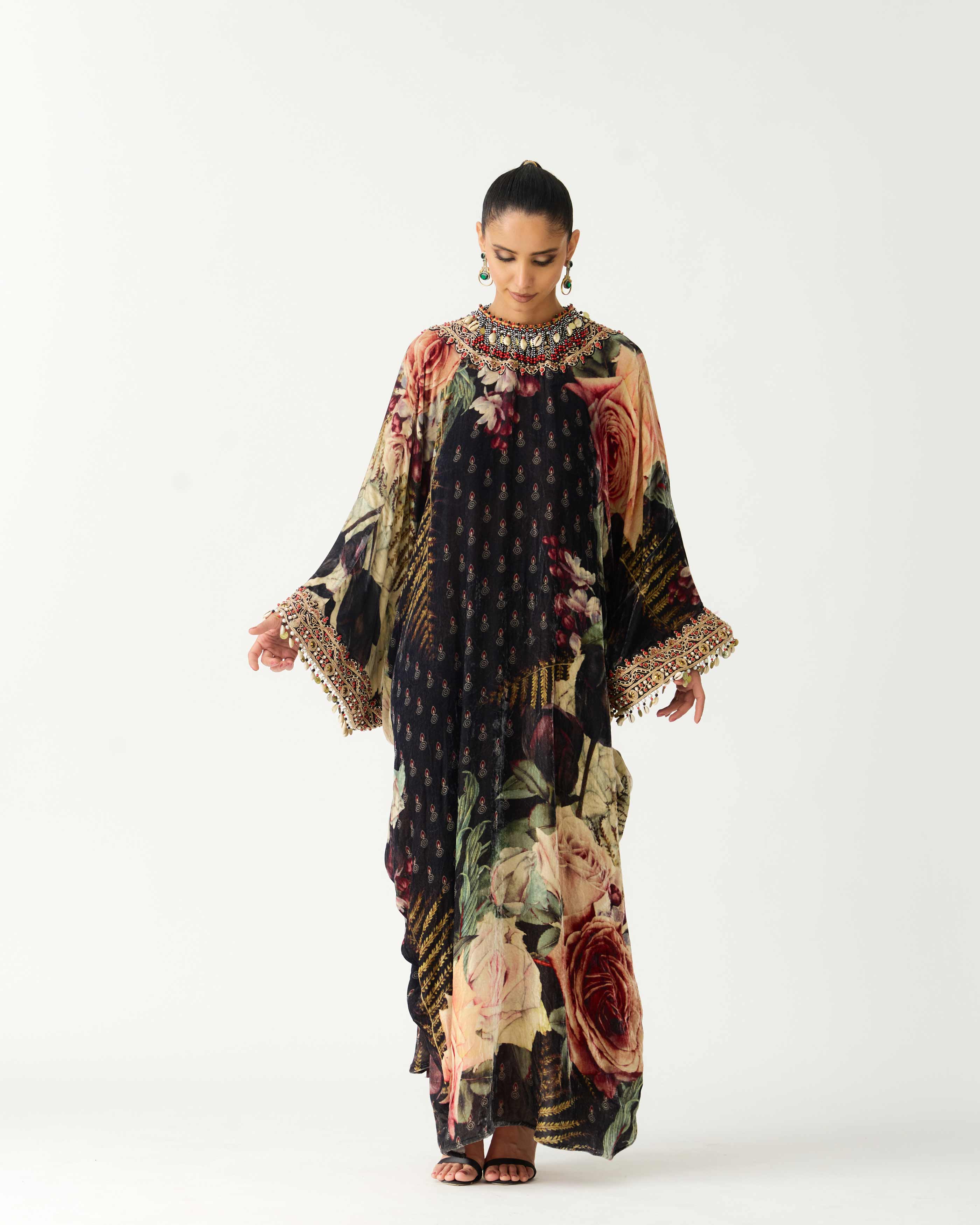 Zubaida : Bambi - Black