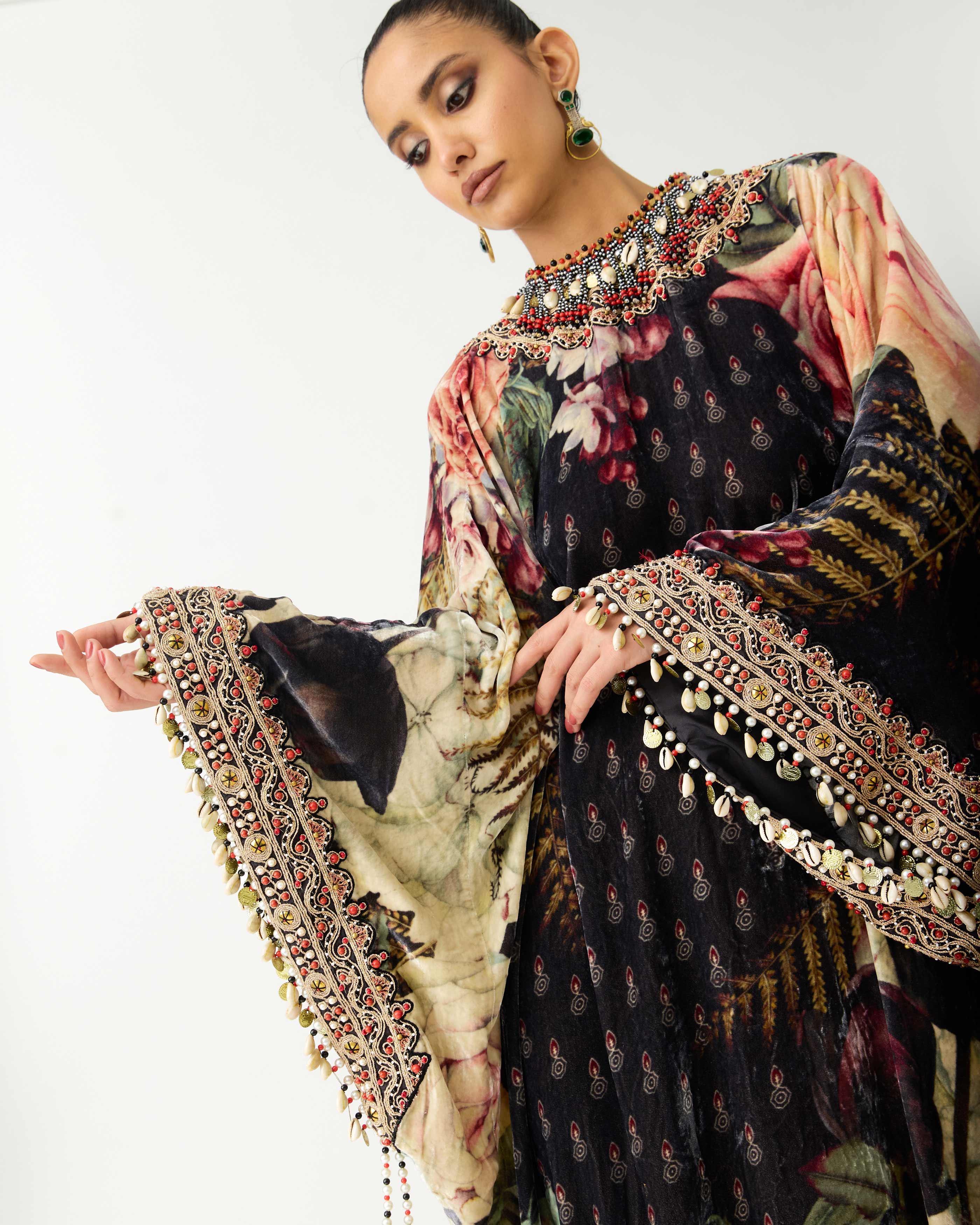 Zubaida : Bambi - Black