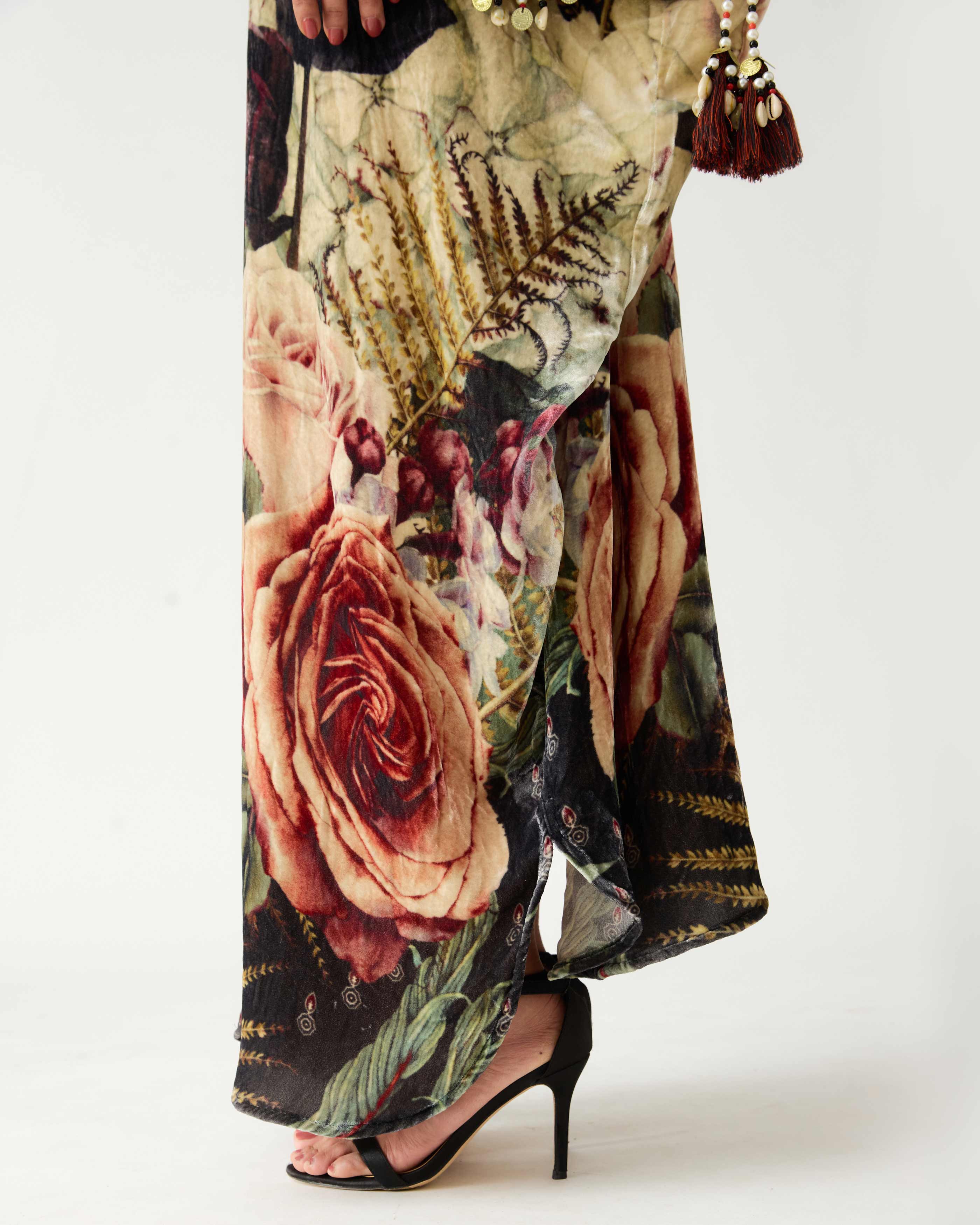 Zubaida : Bambi - Black