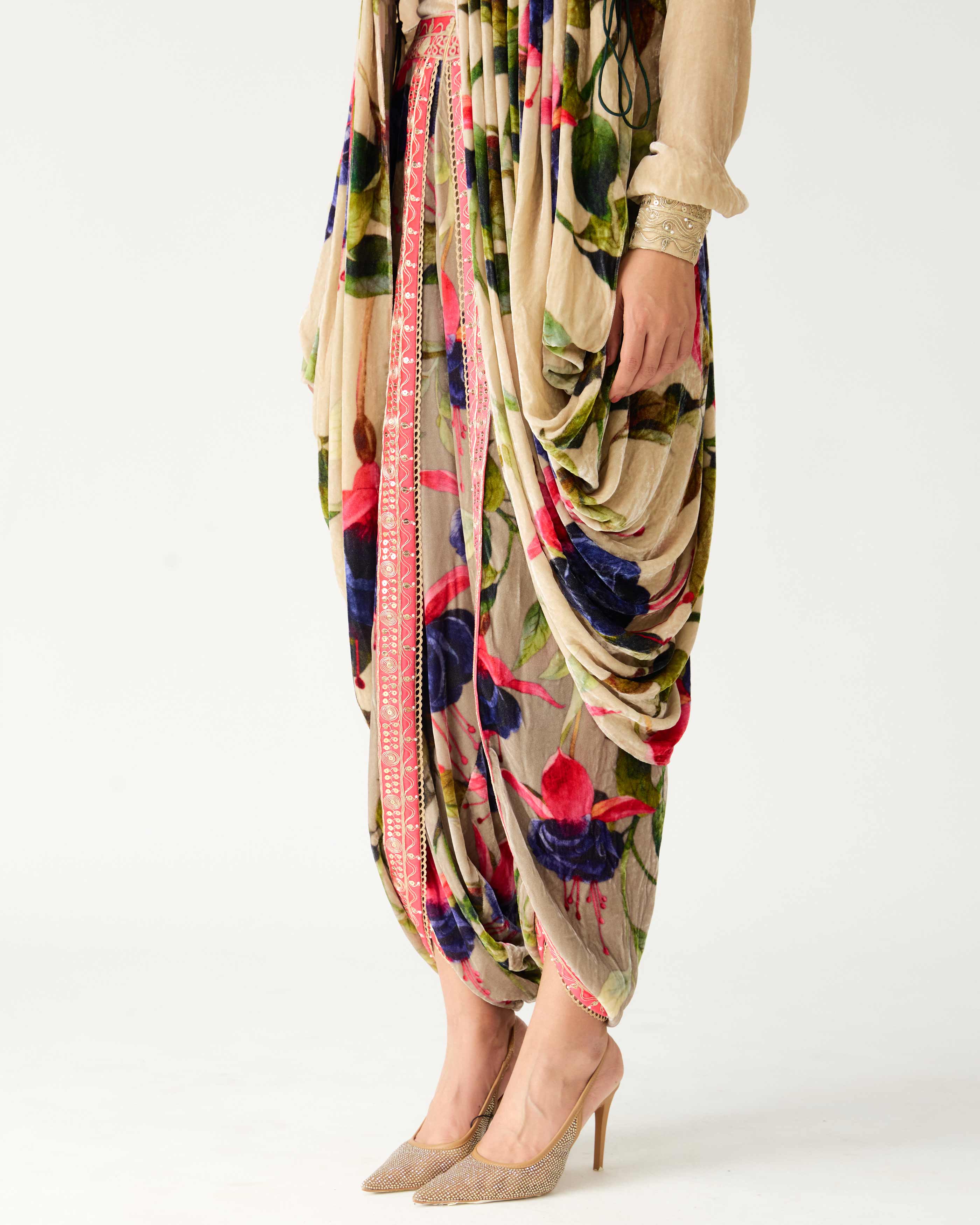 Zubaida : Javik - Fuchsia/Taupe