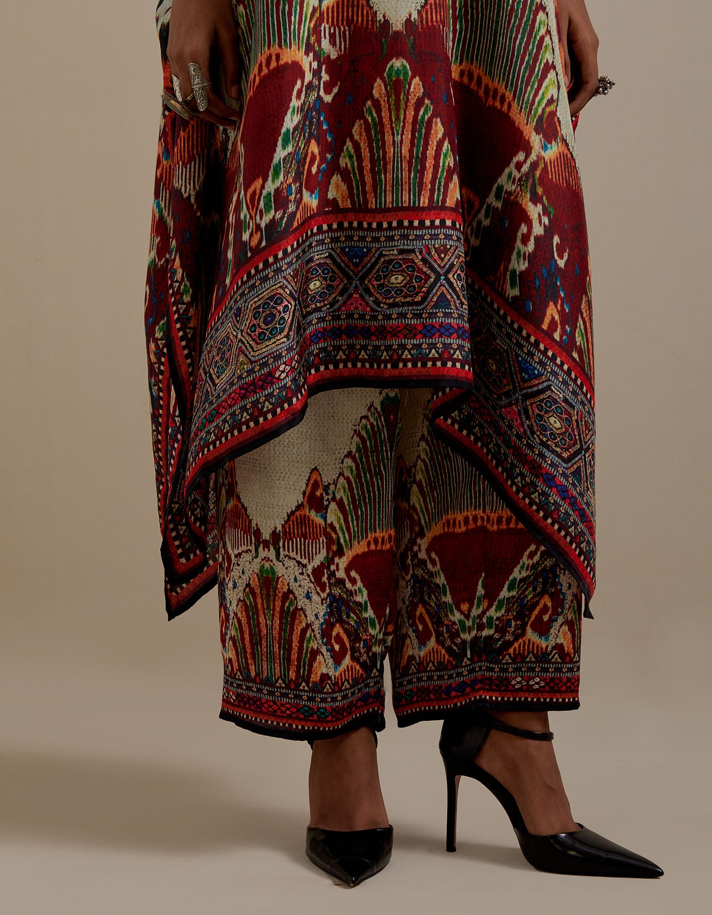 Kasbah : Chantelle 42" - Eggshell/Multi