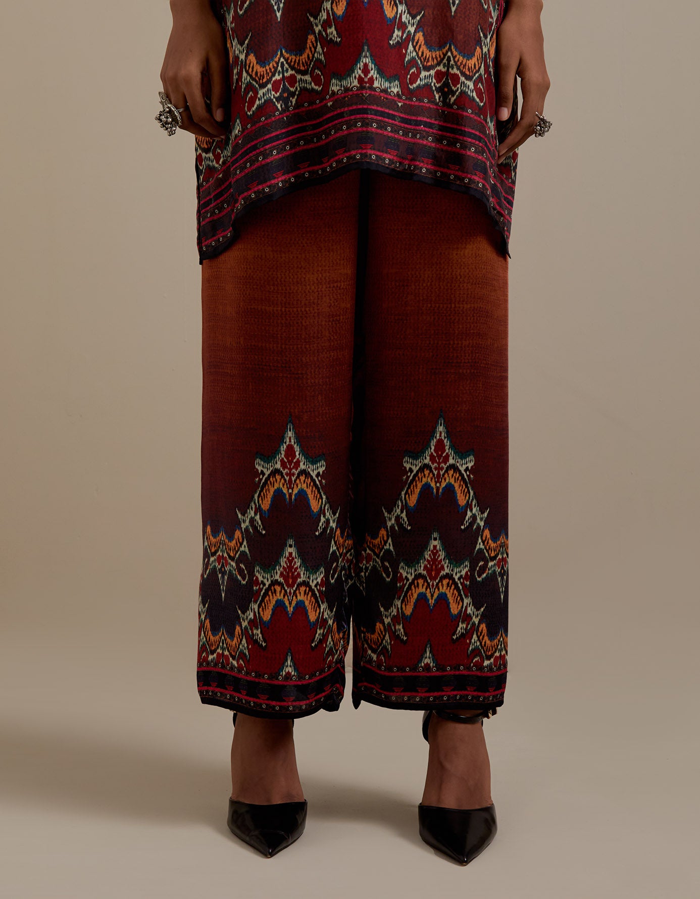 Kasbah : Ghazal - Mustard/Maroon