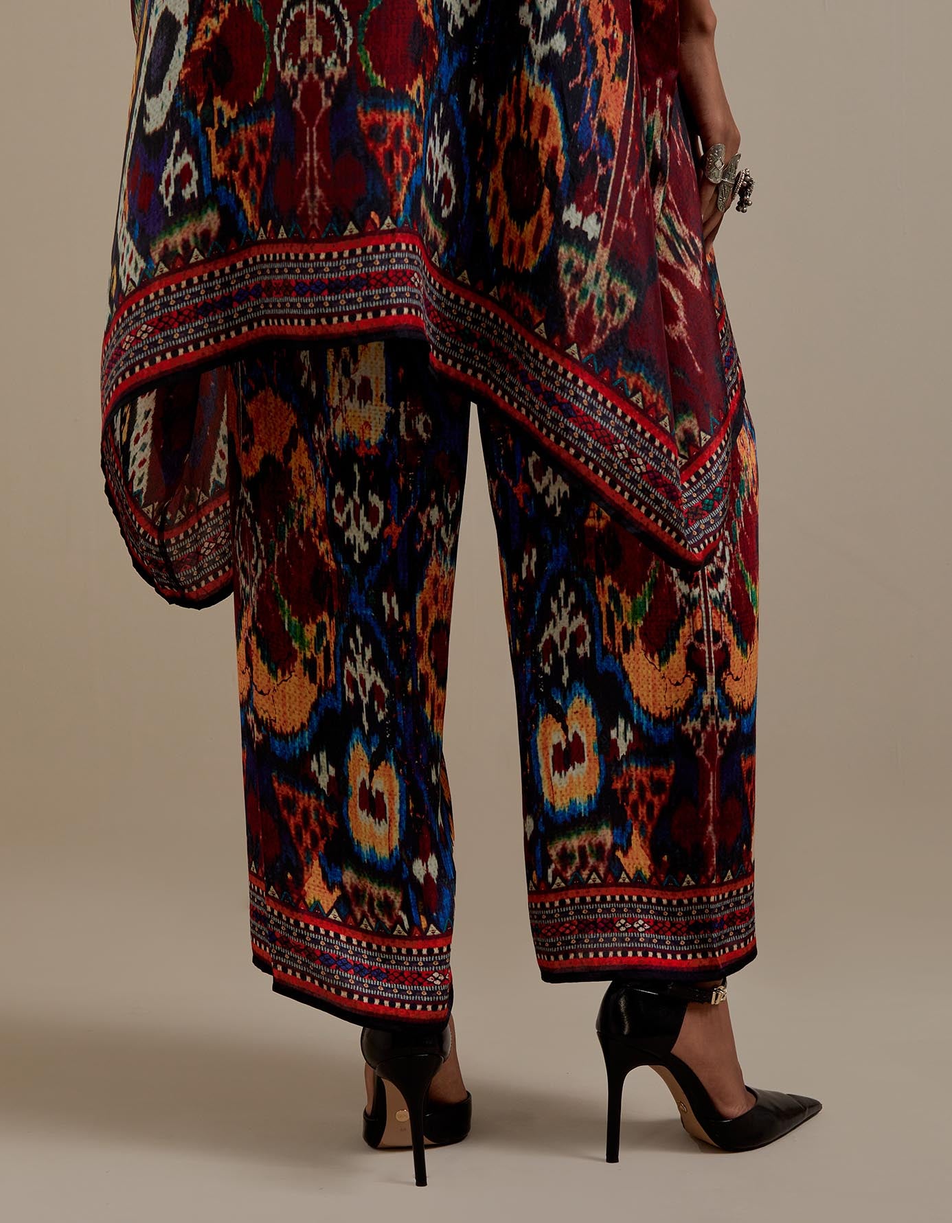 Kasbah : Chanel 36" - Maroon/Multi