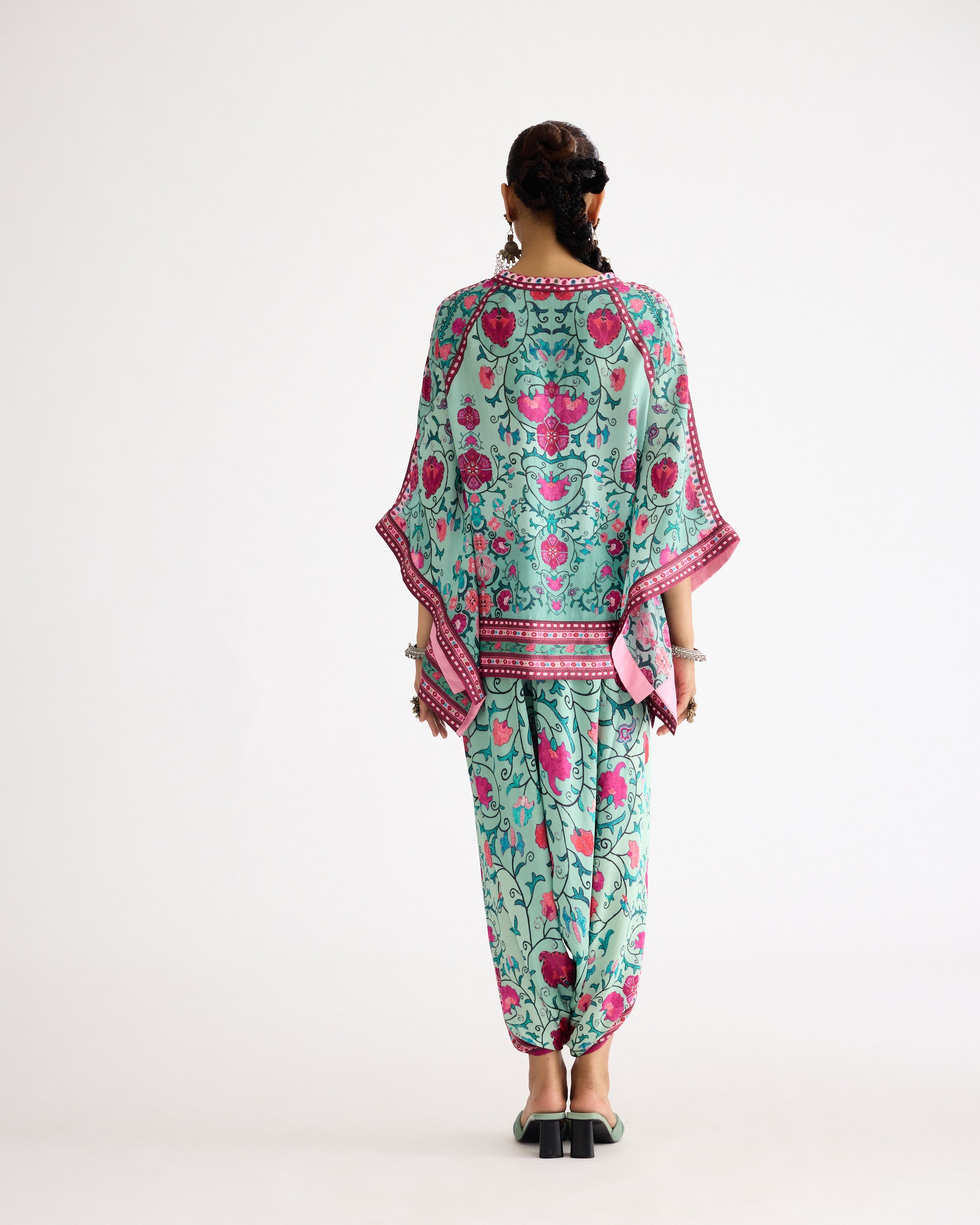 A Bukhara Summer : Ramona/Sonth - Mint