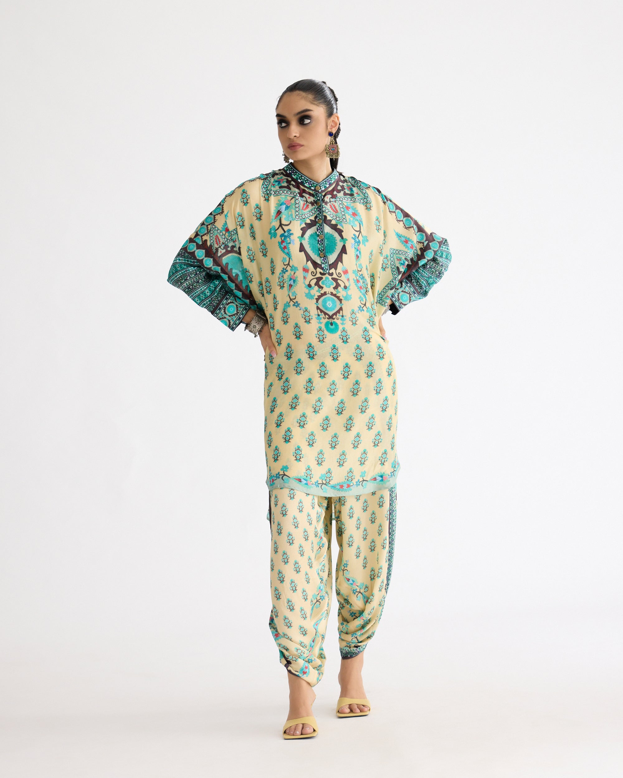 A Bukhara Summer : Mabel - Lemon