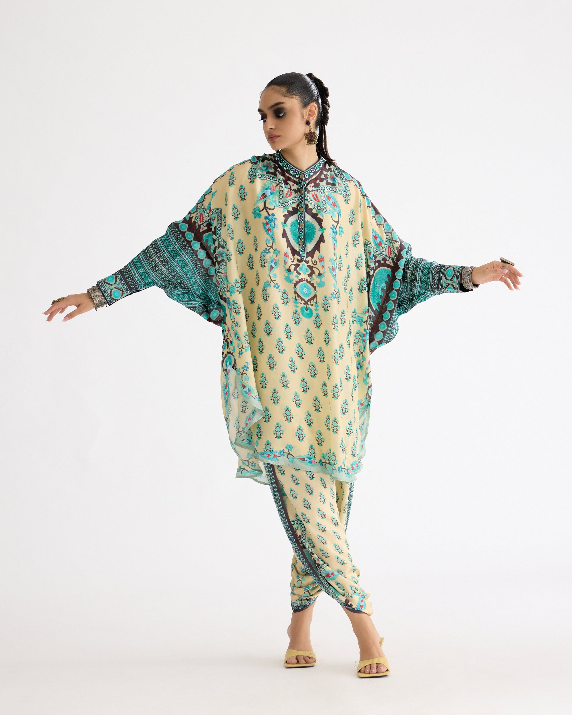 A Bukhara Summer : Mabel - Lemon
