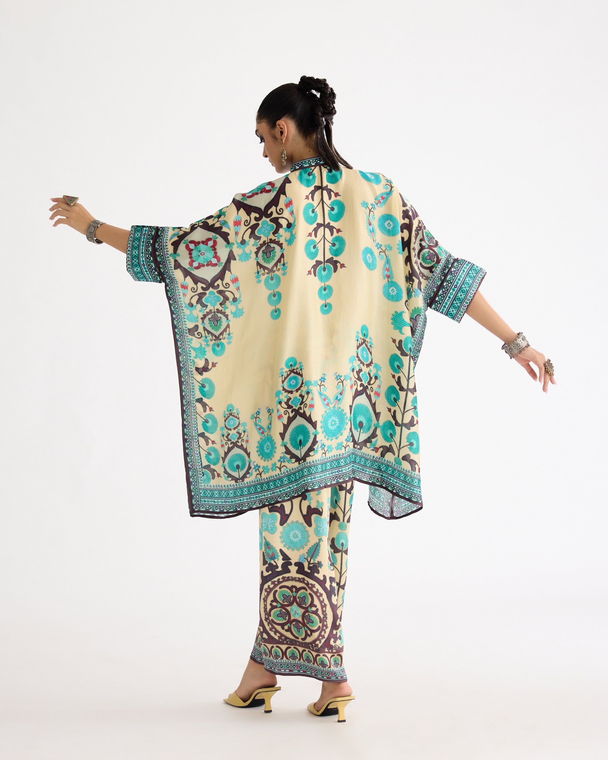 A Bukhara Summer : Chanel 36" - Lemon