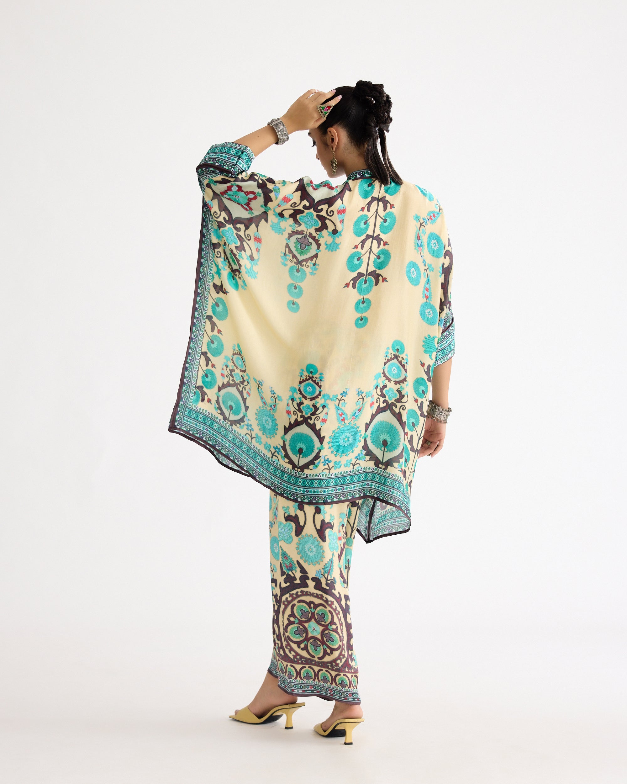 A Bukhara Summer : Chanel 36" - Lemon