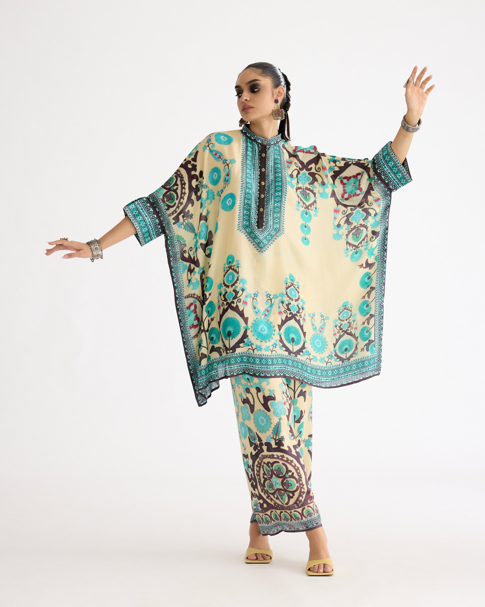 A Bukhara Summer : Chanel 36" - Lemon