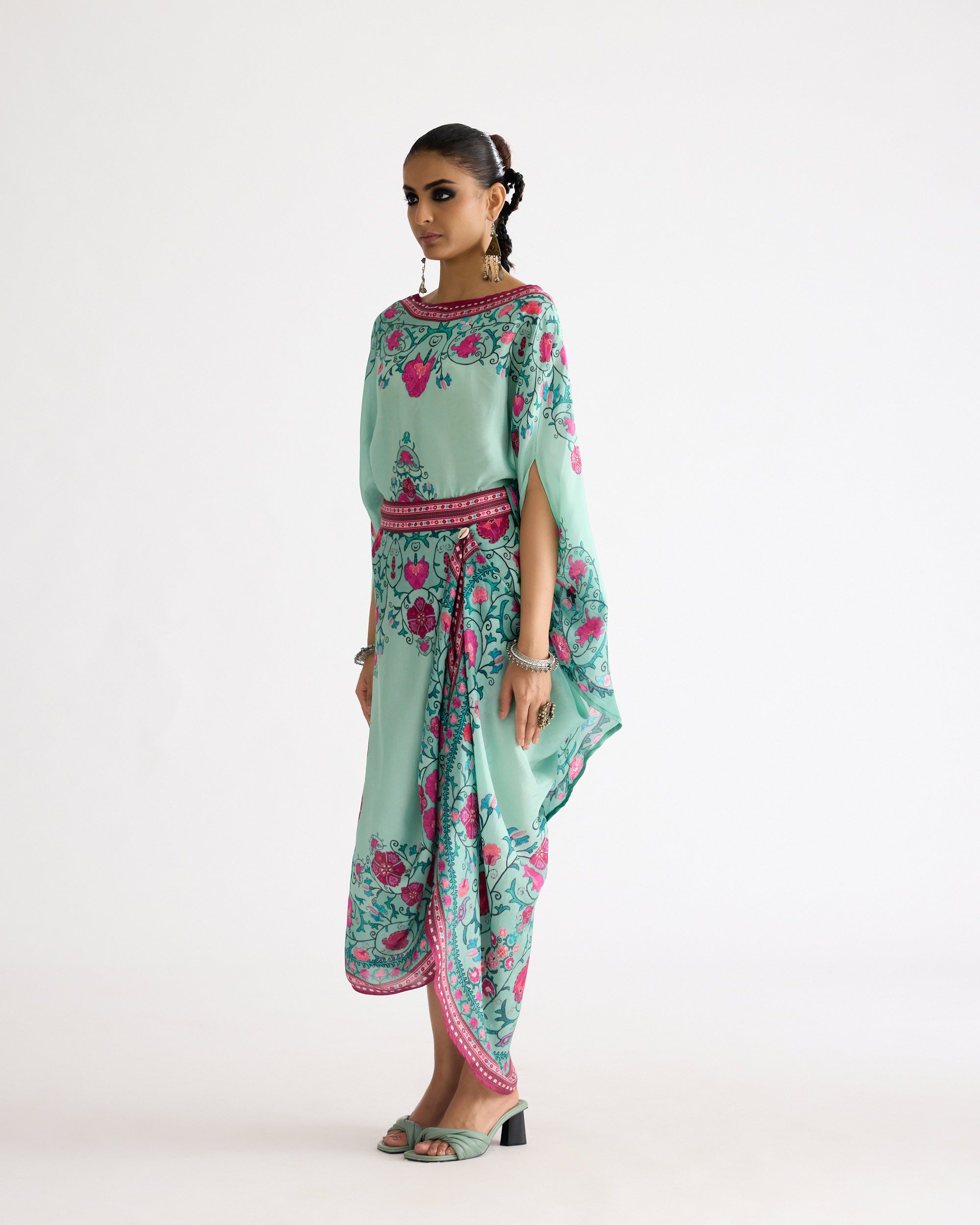 A Bukhara Summer : Kamini - Mint