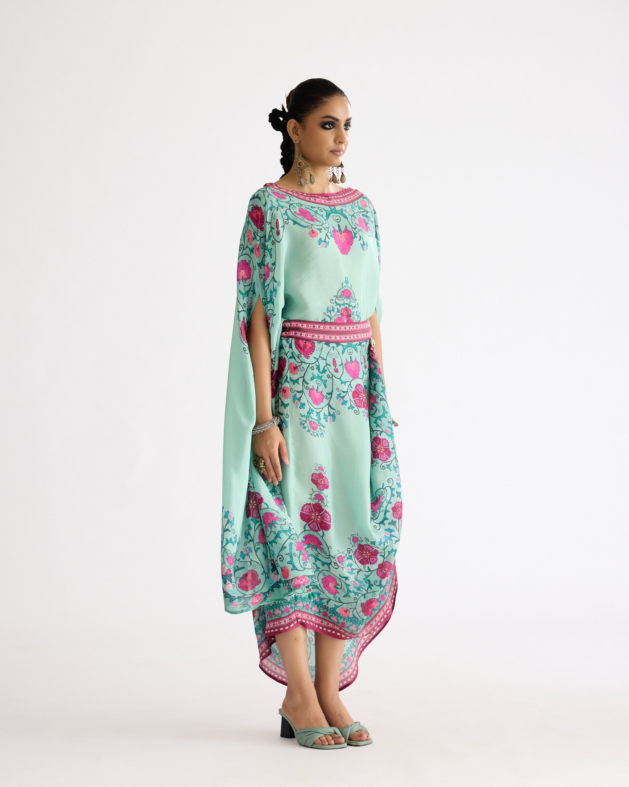 A Bukhara Summer : Kamini - Mint