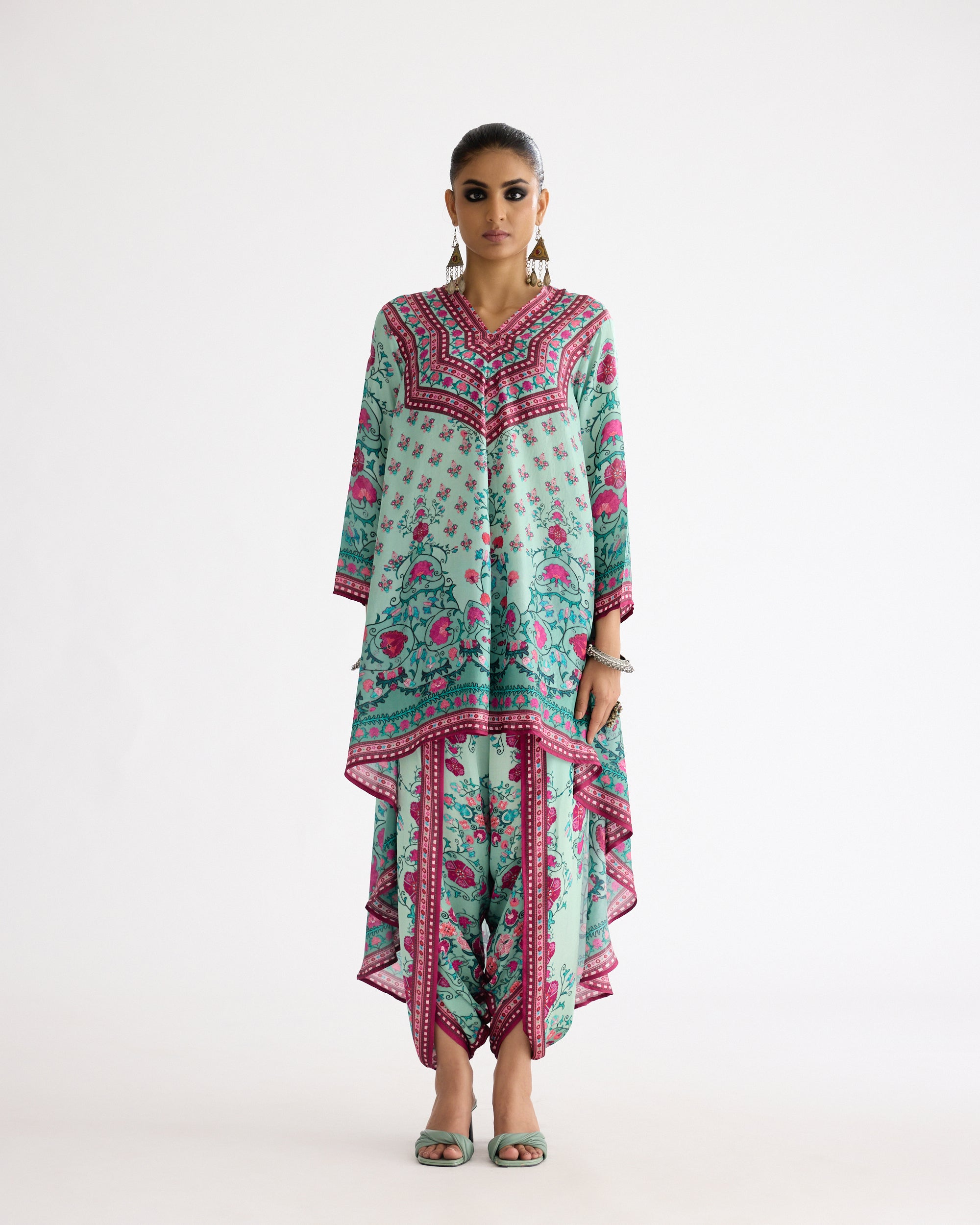 A Bukhara Summer : Aarvi/Sonth - Mint