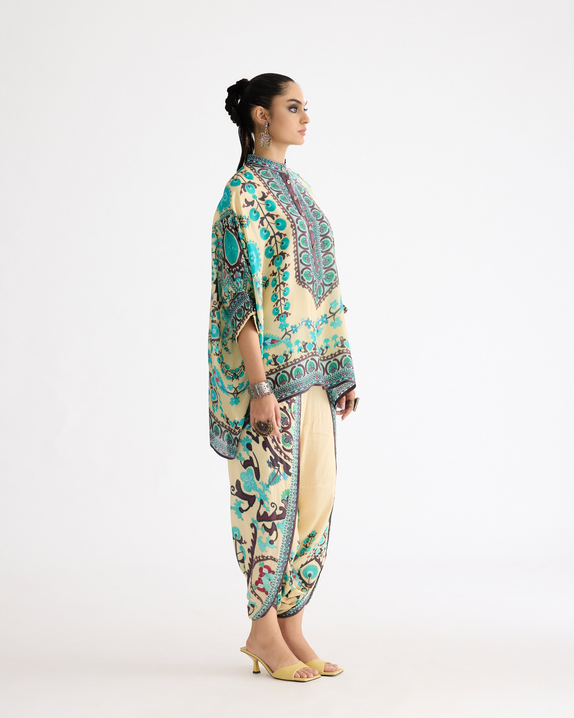 A Bukhara Summer : Chanel - Lemon
