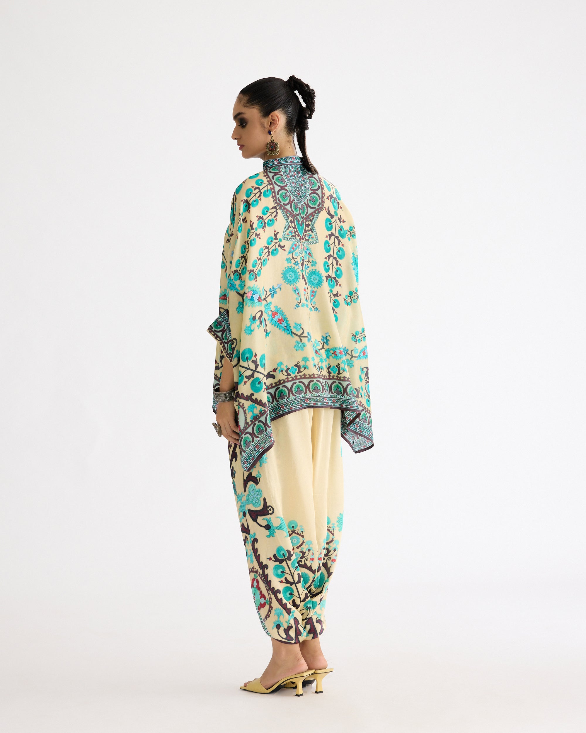 A Bukhara Summer : Chanel - Lemon