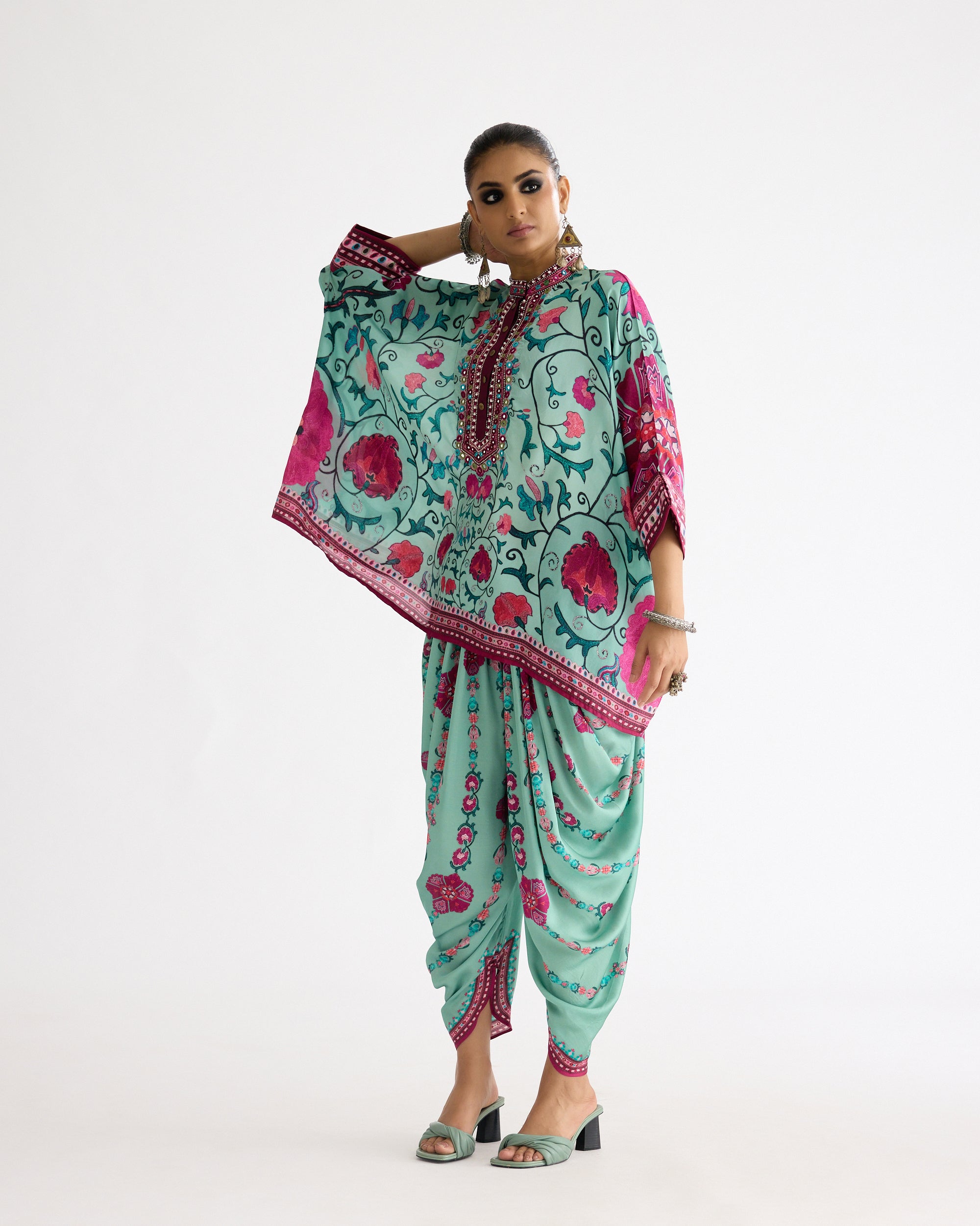 A Bukhara Summer : Chanel - Mint