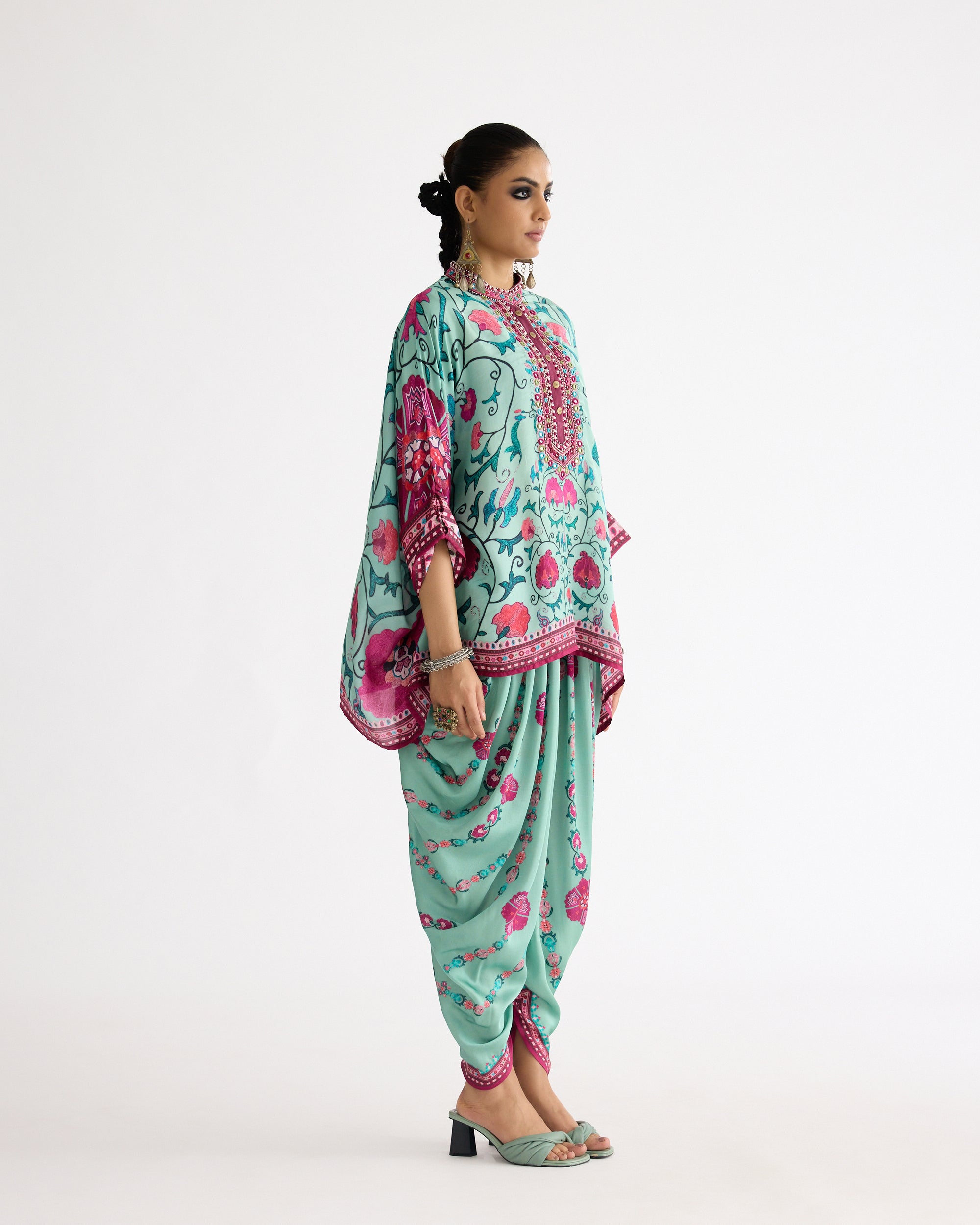 A Bukhara Summer : Chanel - Mint