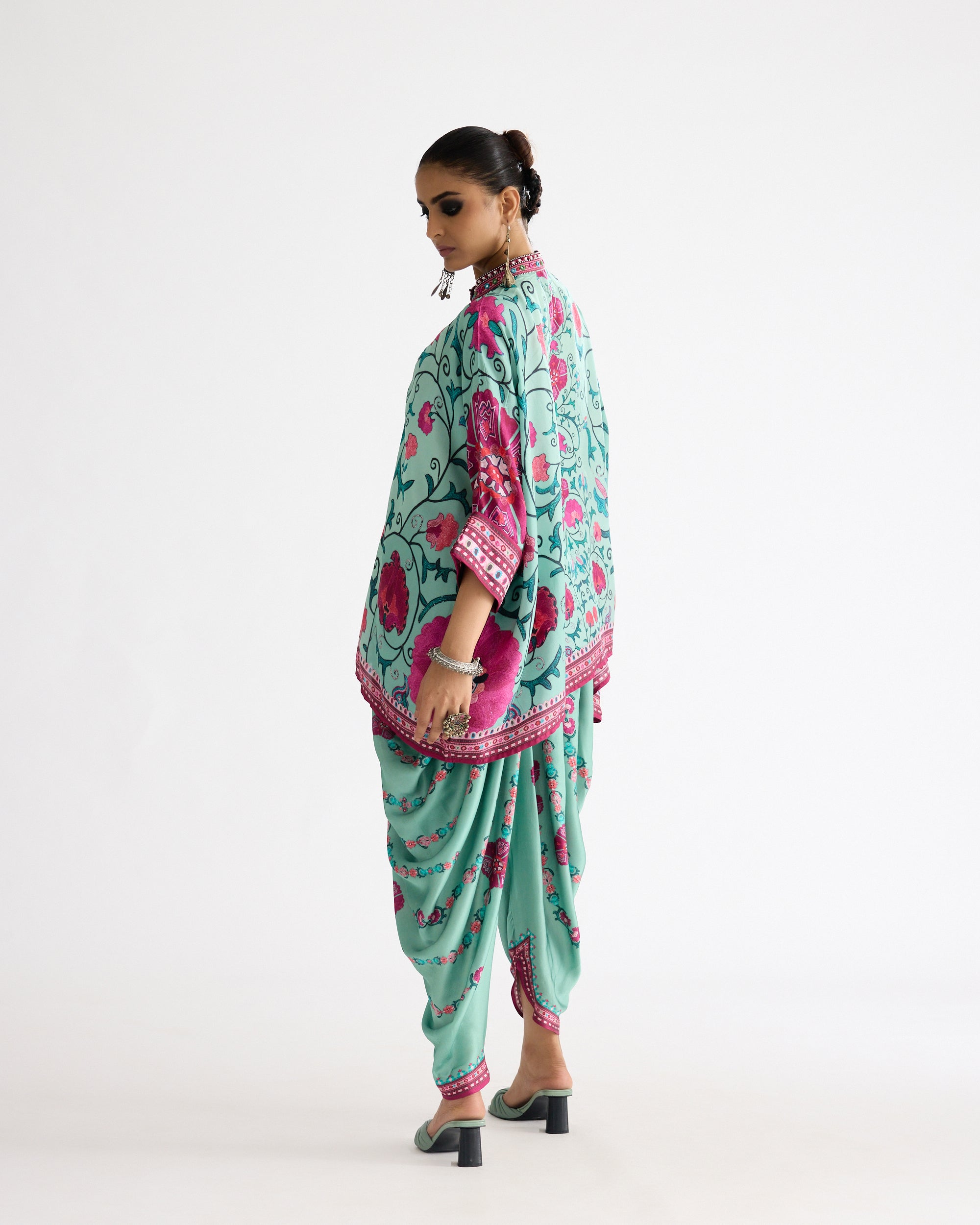 A Bukhara Summer : Chanel - Mint