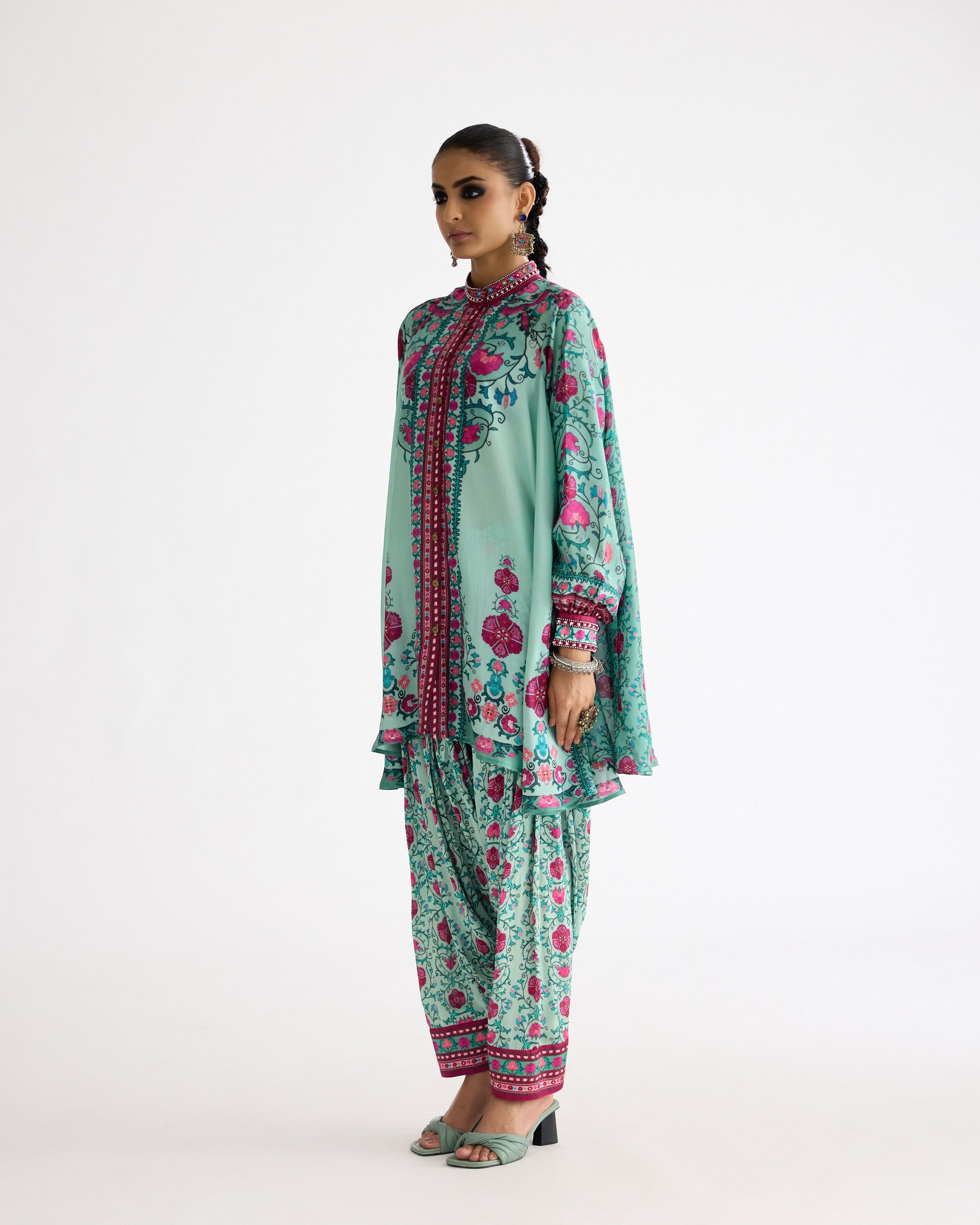 A Bukhara Summer: Nilofer - Mint