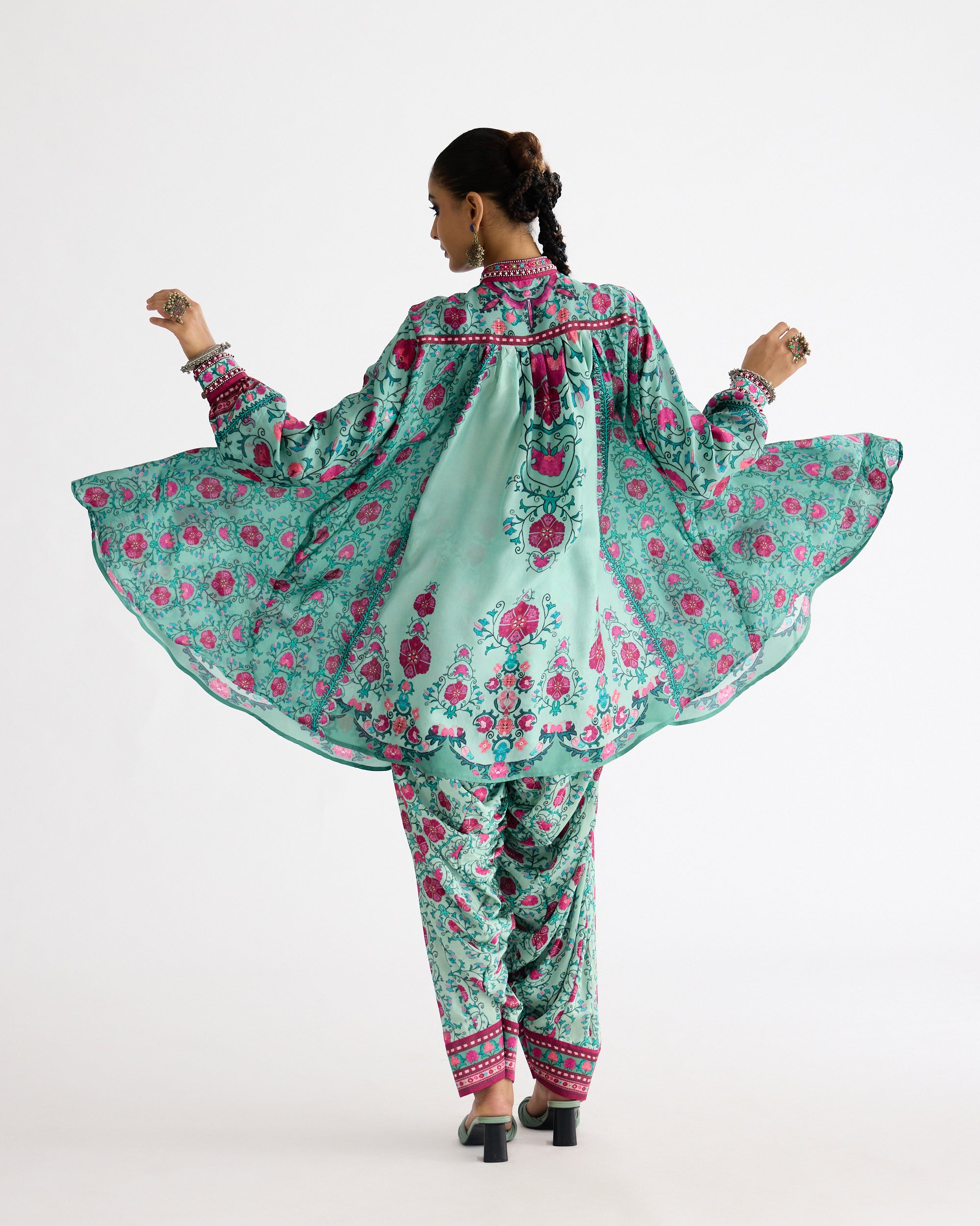 A Bukhara Summer: Nilofer - Mint