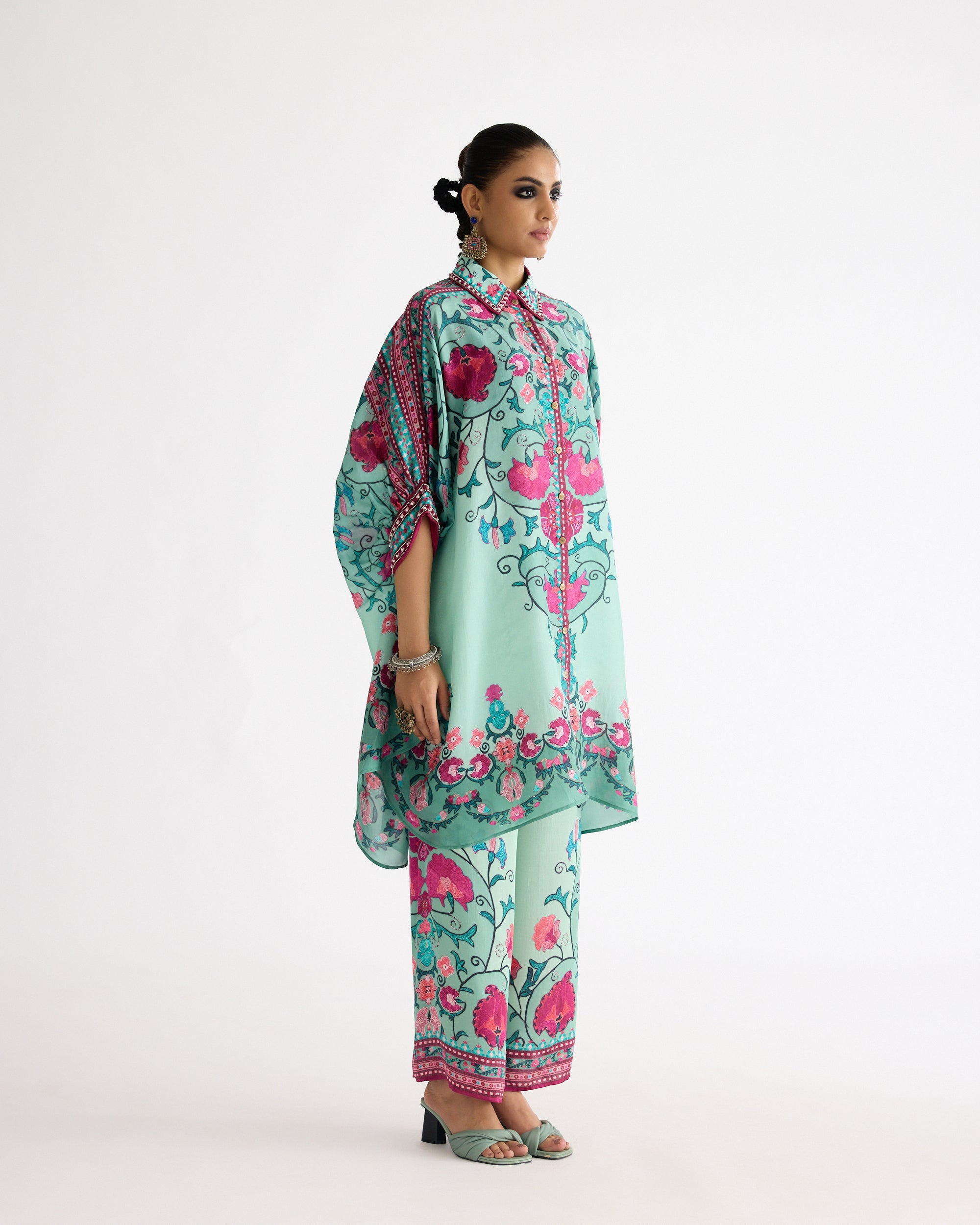 A Bukhara Summer: Kamara - Mint