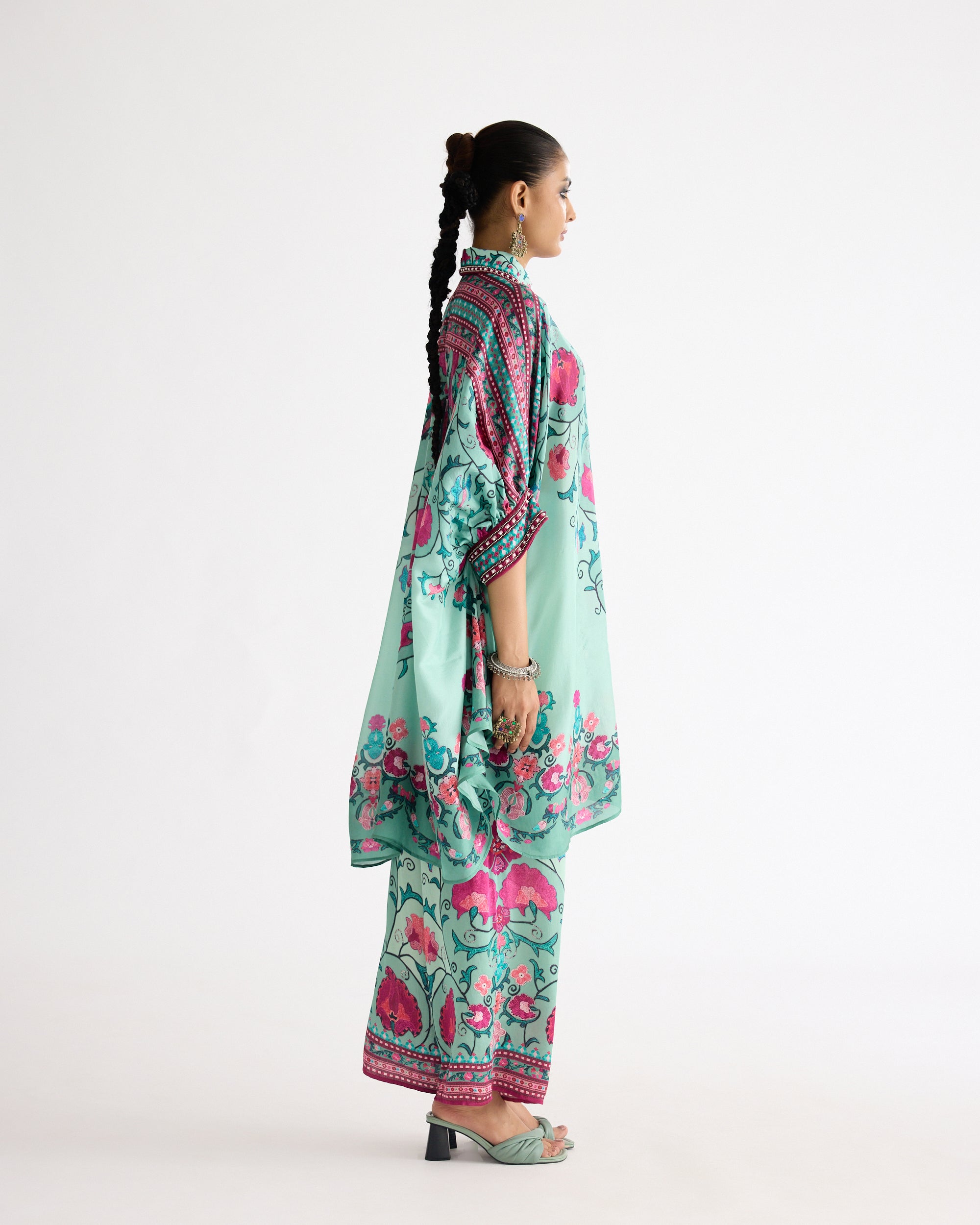 A Bukhara Summer: Kamara - Mint