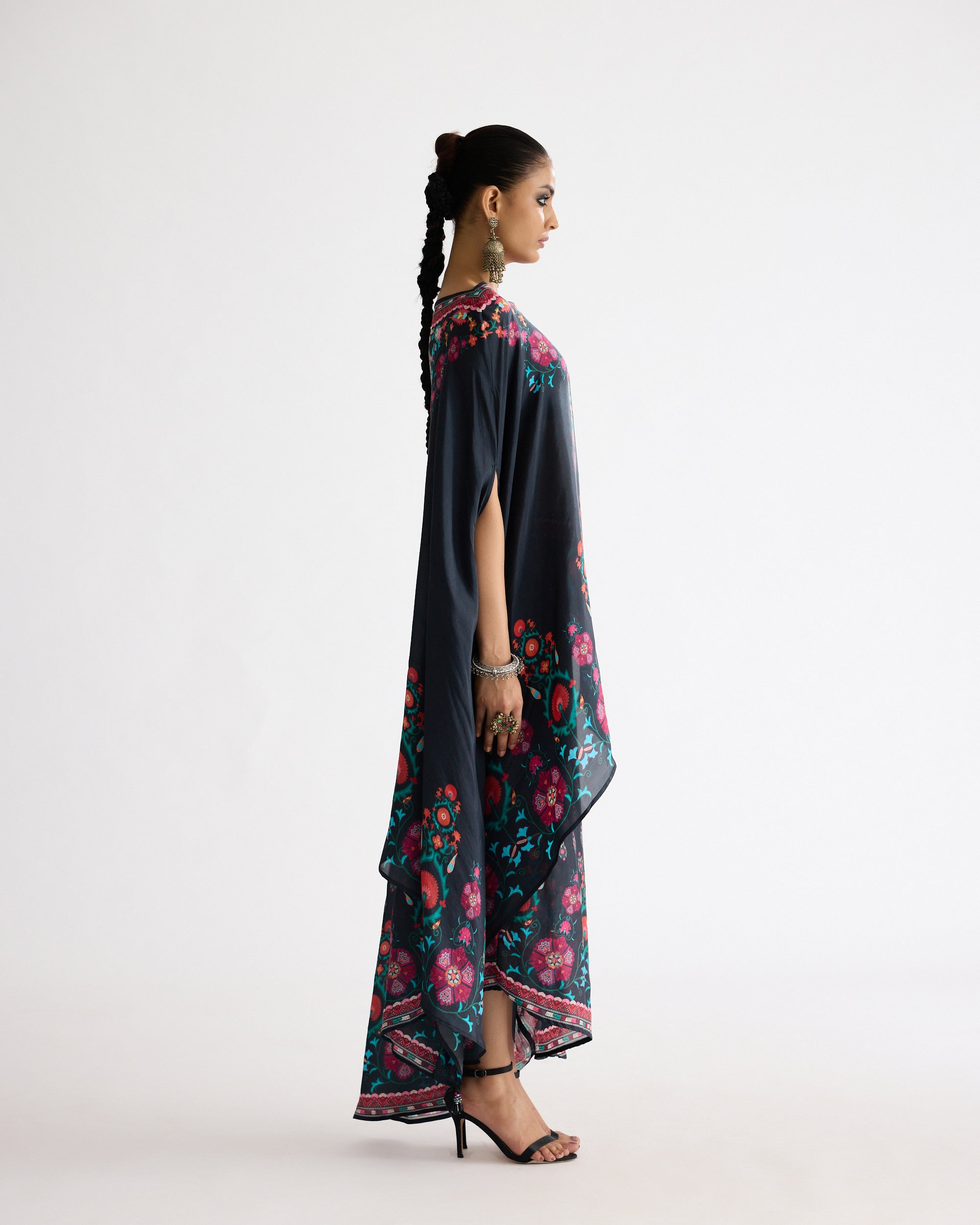 A Bukhara Summer : Kamini - Multi