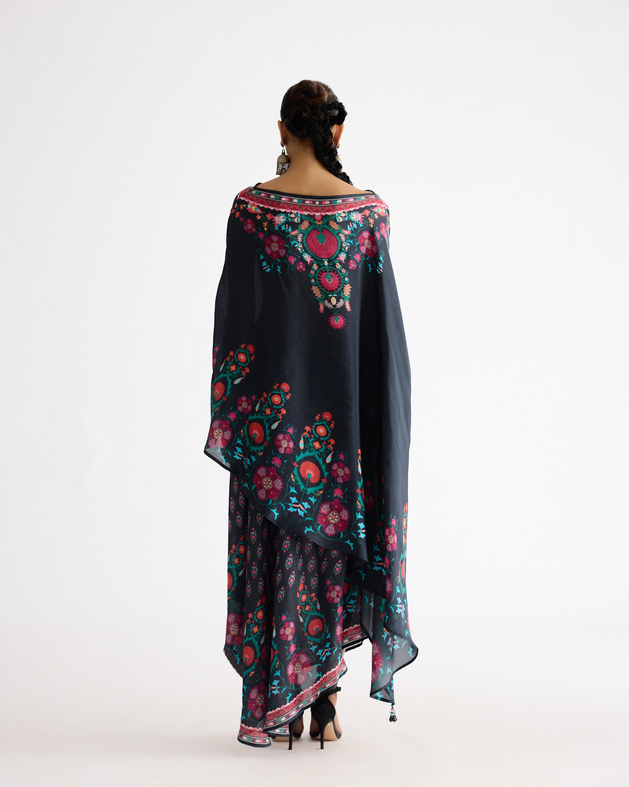 A Bukhara Summer : Kamini - Multi