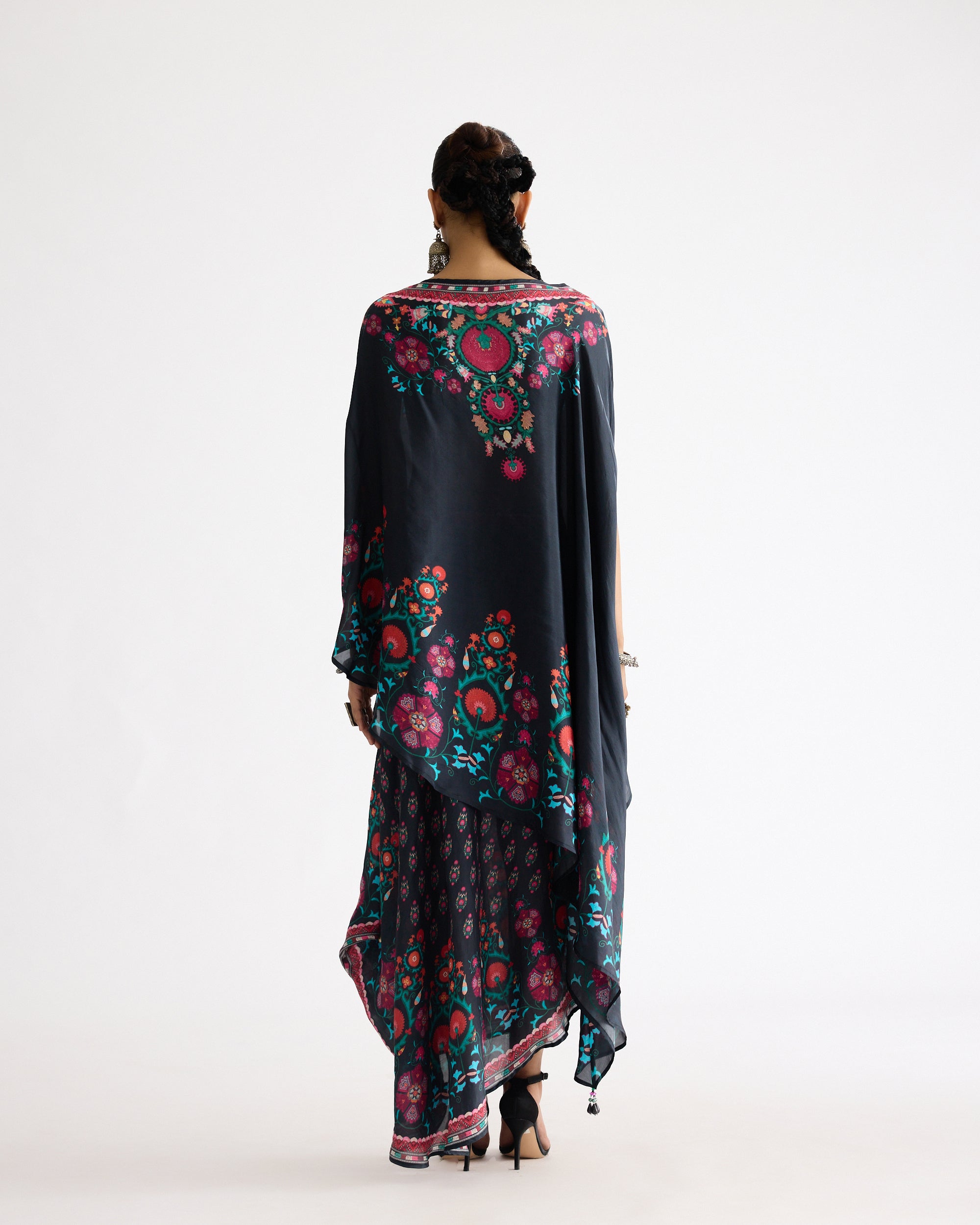 A Bukhara Summer : Kamini - Multi