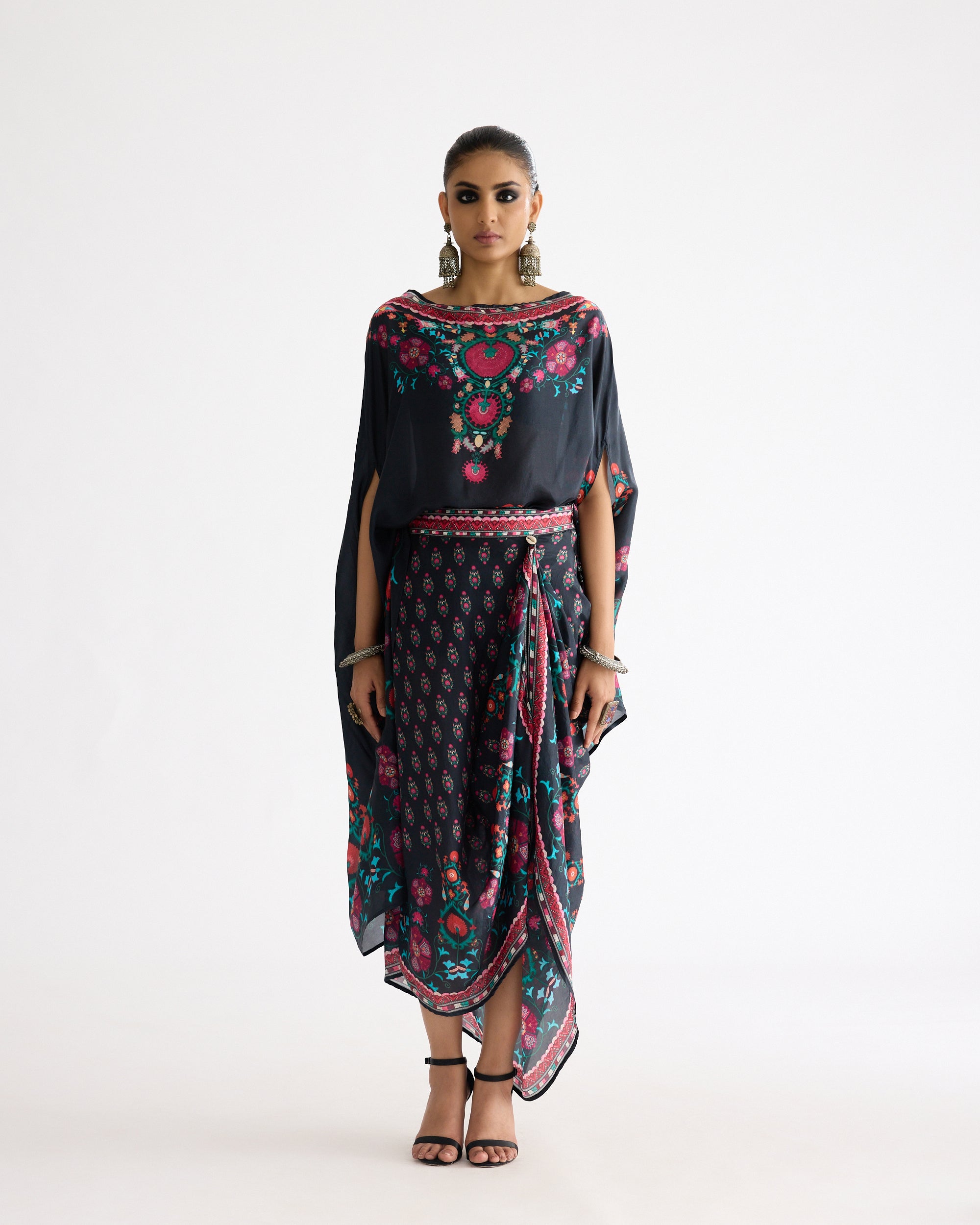A Bukhara Summer : Kamini - Multi